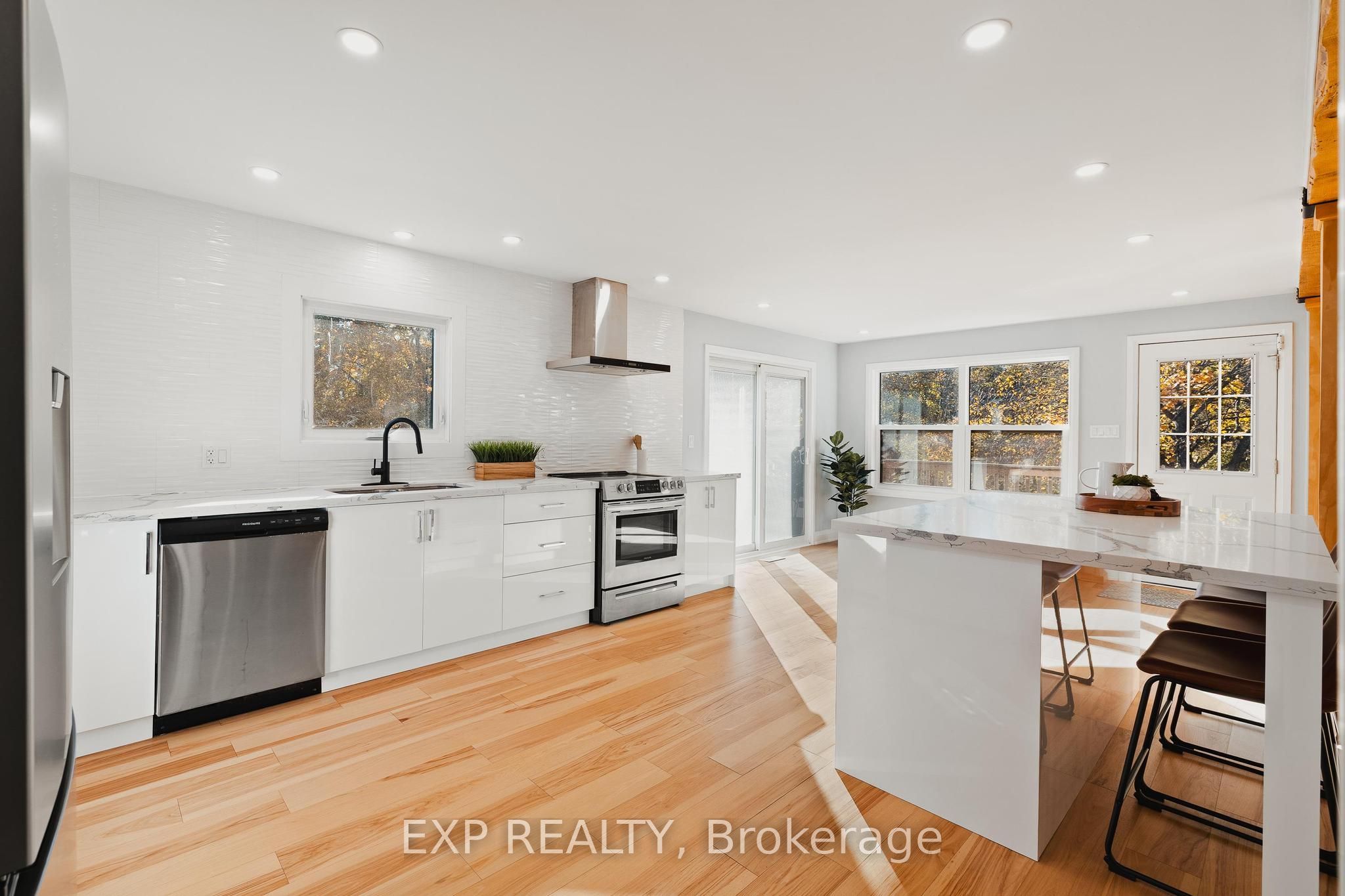 8 Talbot Street Property Photo 7