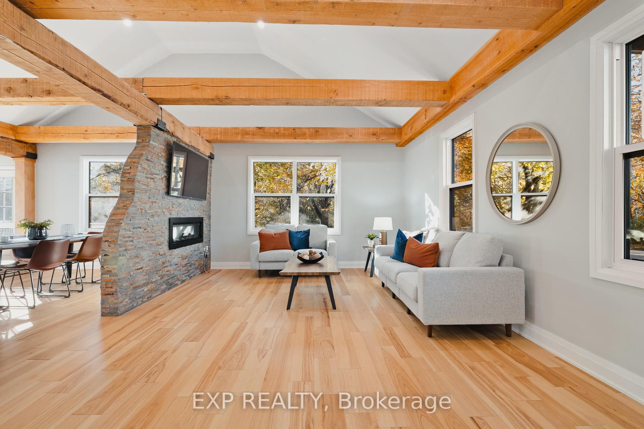 8 Talbot Street Property Photo 12