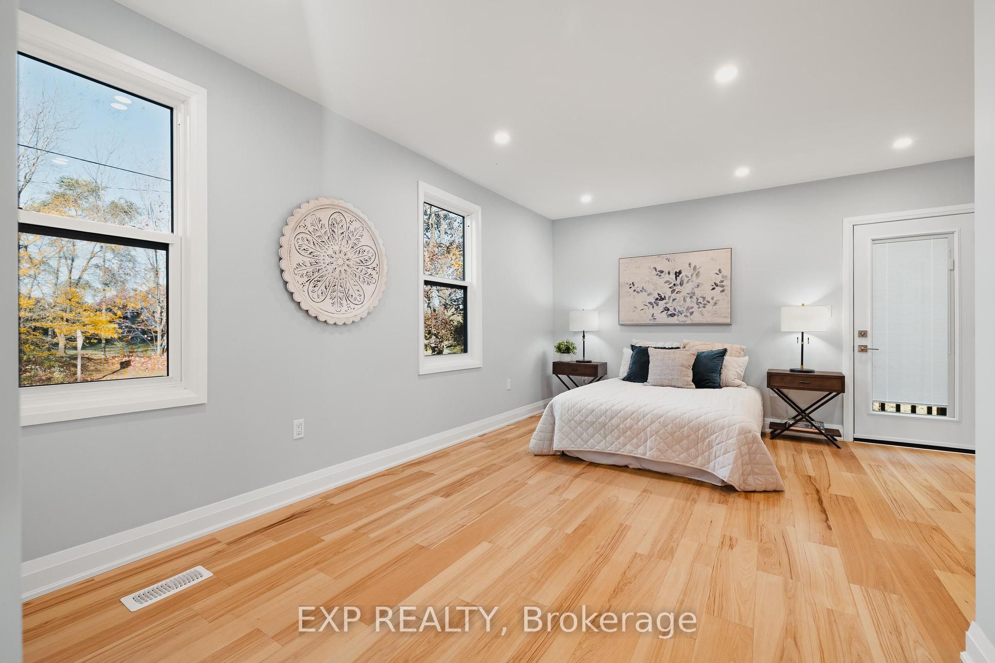 8 Talbot Street Property Photo 17