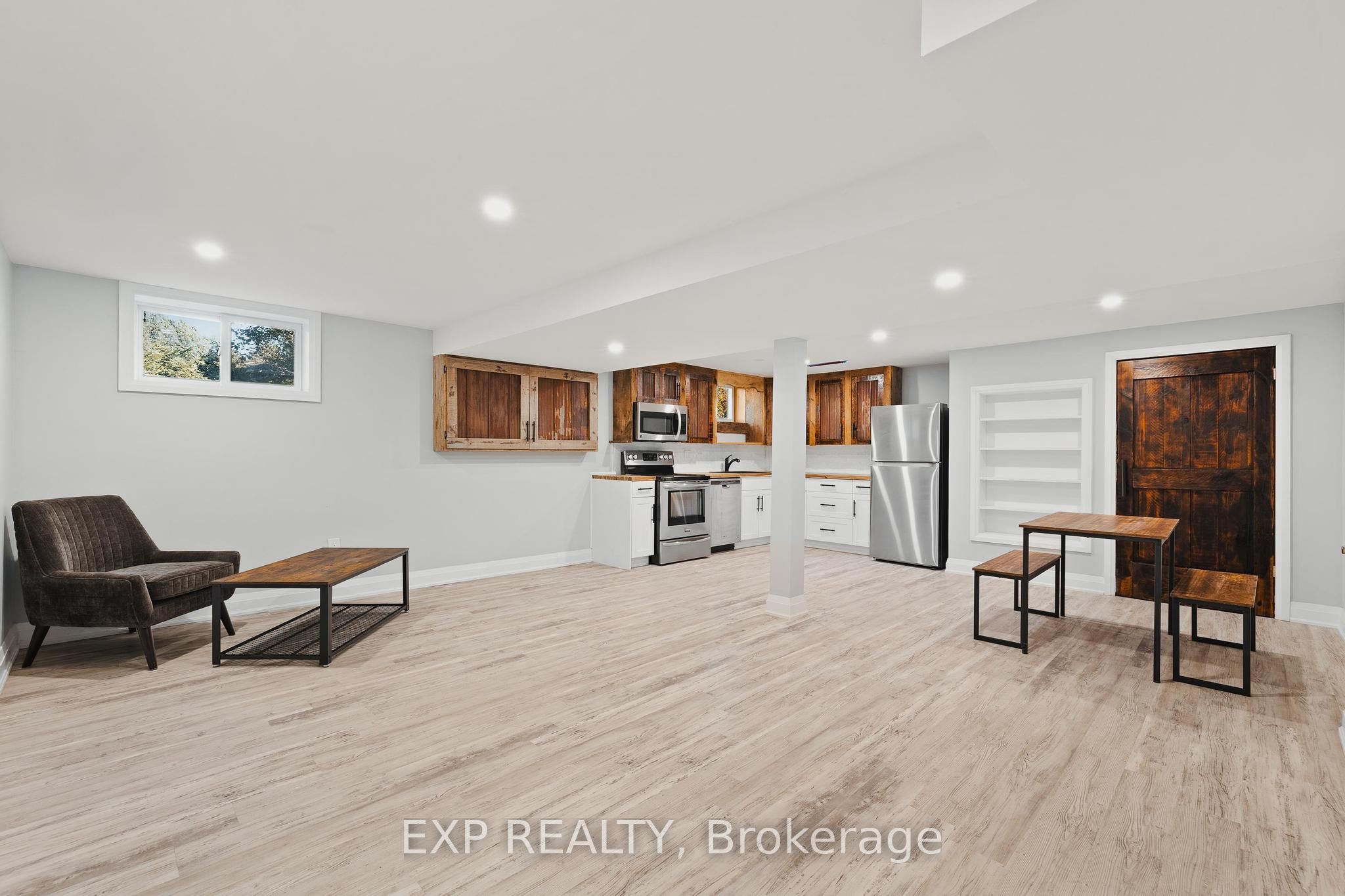 8 Talbot Street Property Photo 28