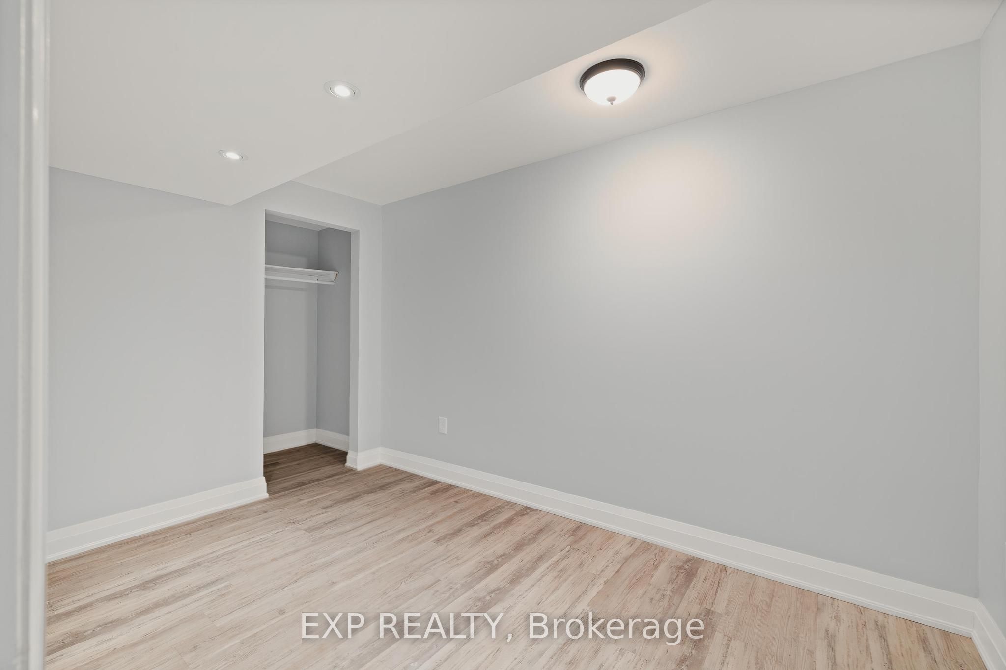 8 Talbot Street Property Photo 29