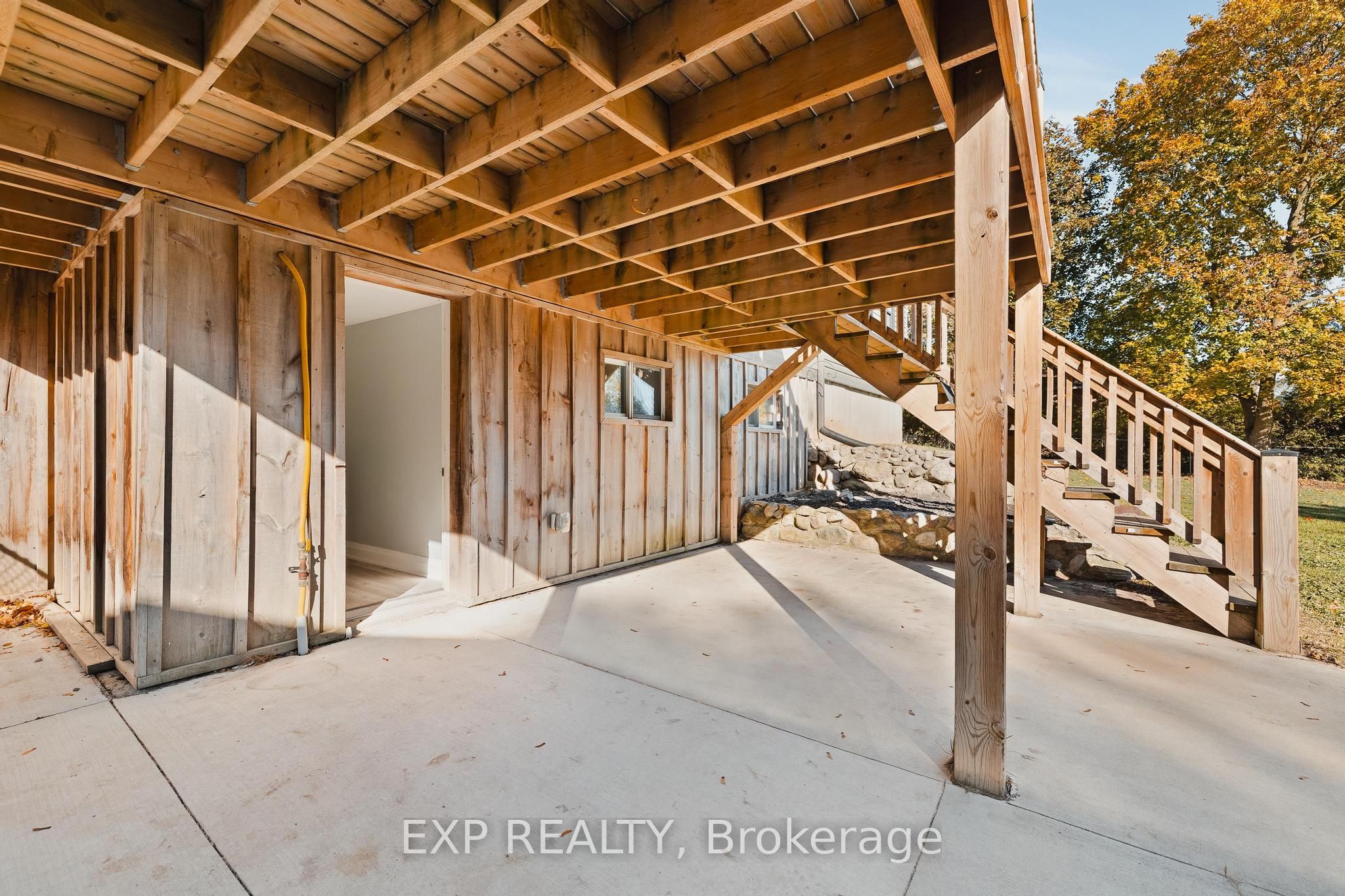 8 Talbot Street Property Photo 35