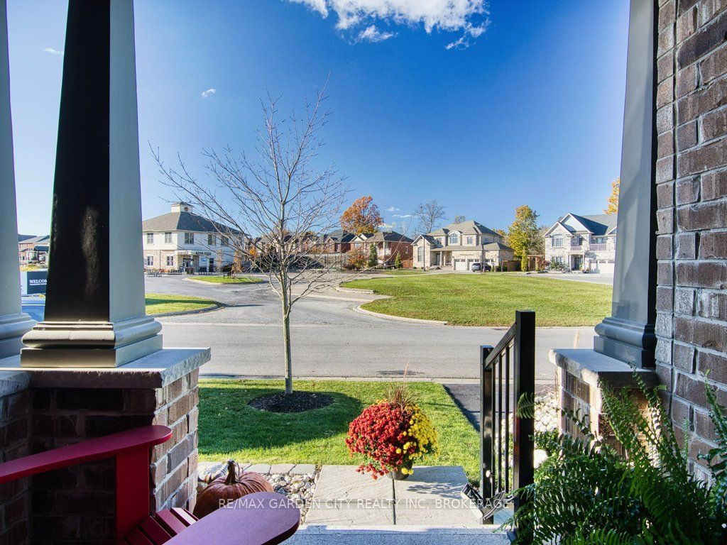 7506 Clubview Lane Property Photo 1