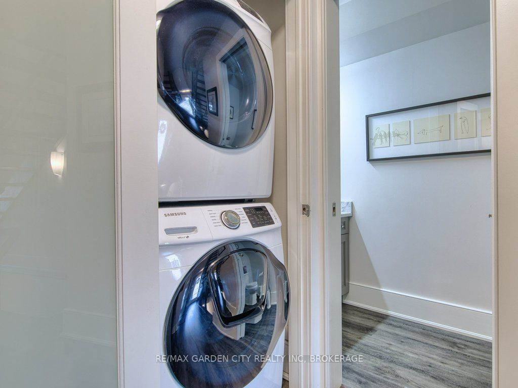 7506 Clubview Lane Property Photo 6