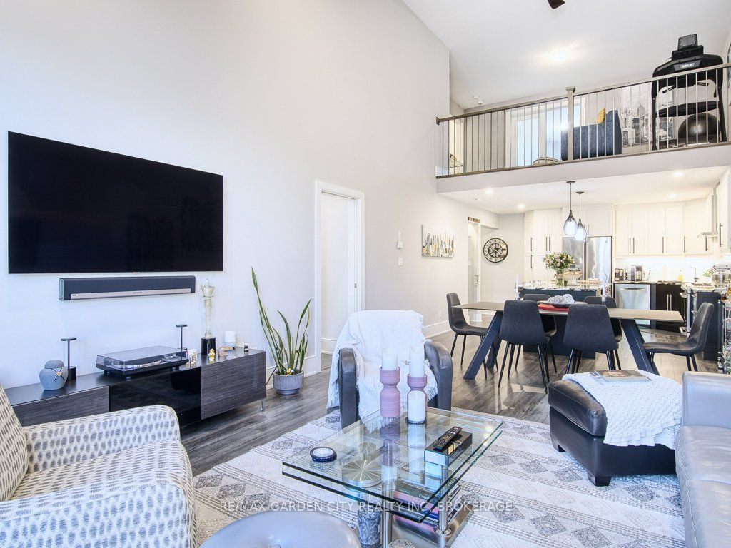 7506 Clubview Lane Property Photo 14