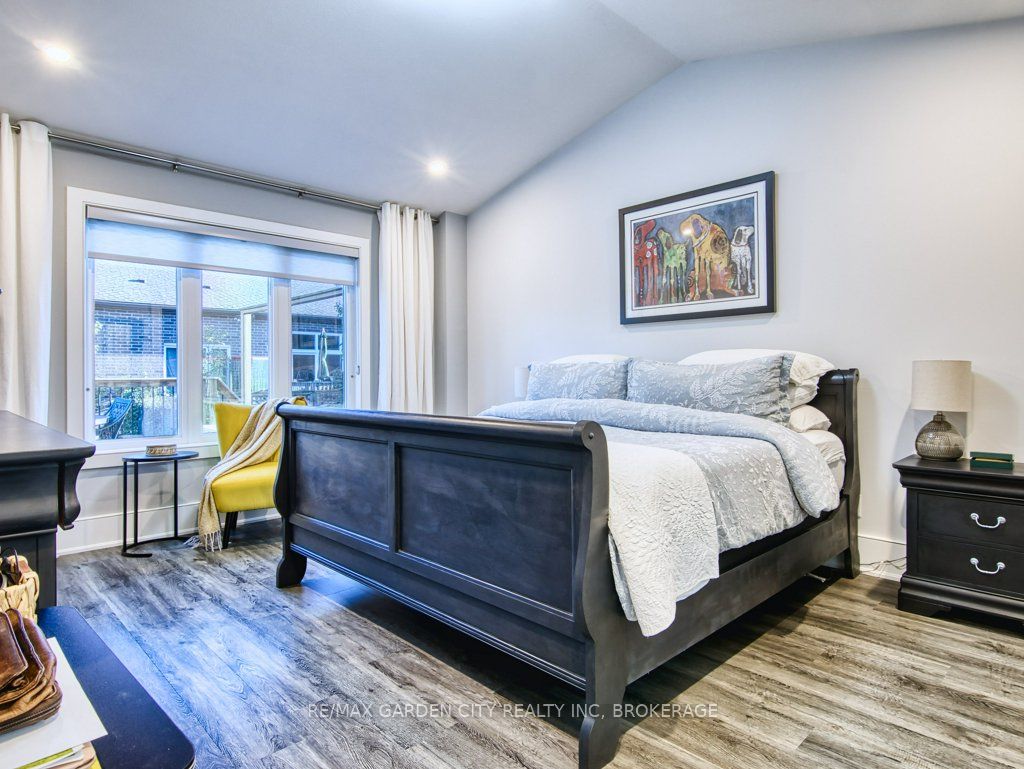 7506 Clubview Lane Property Photo 23