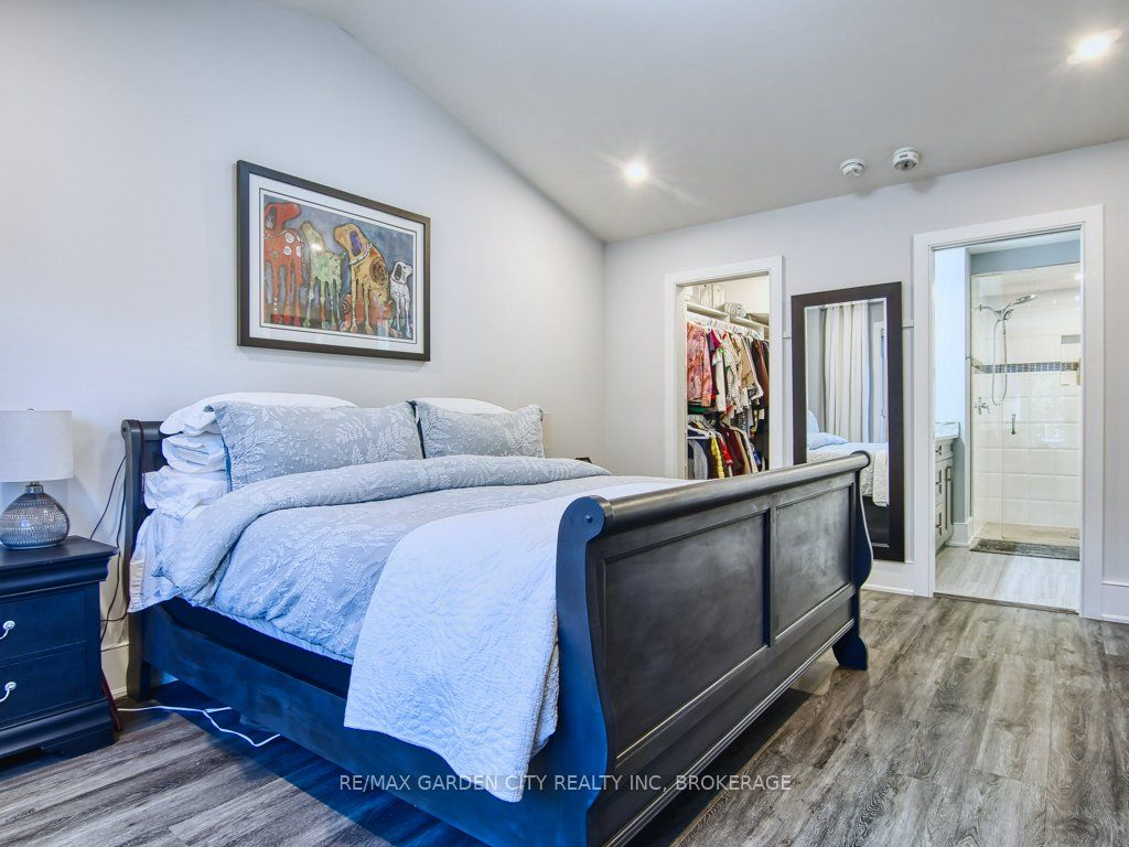 7506 Clubview Lane Property Photo 24