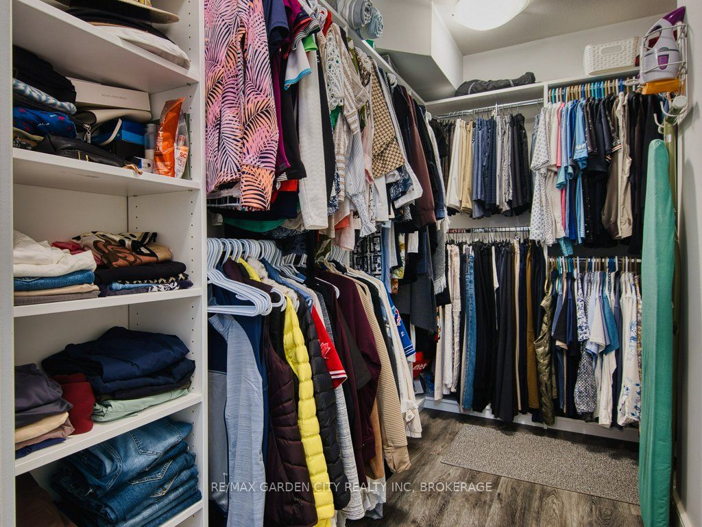 7506 Clubview Lane Property Photo 27