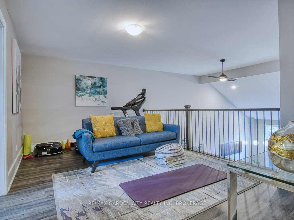 7506 Clubview Lane Property Photo 28