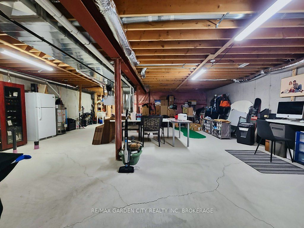 7506 Clubview Lane Property Photo 36