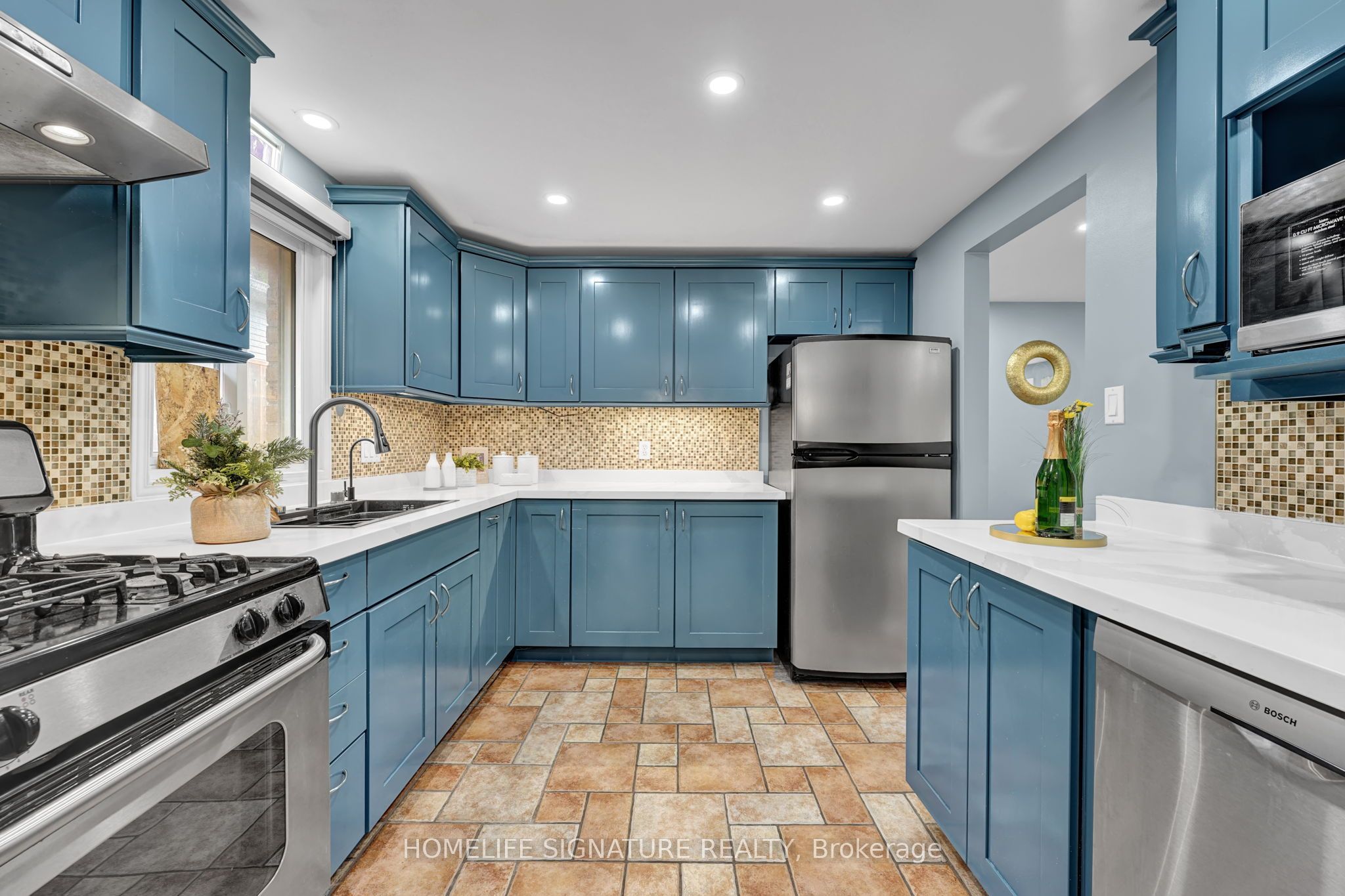 152 Anvil Street Property Photo 12