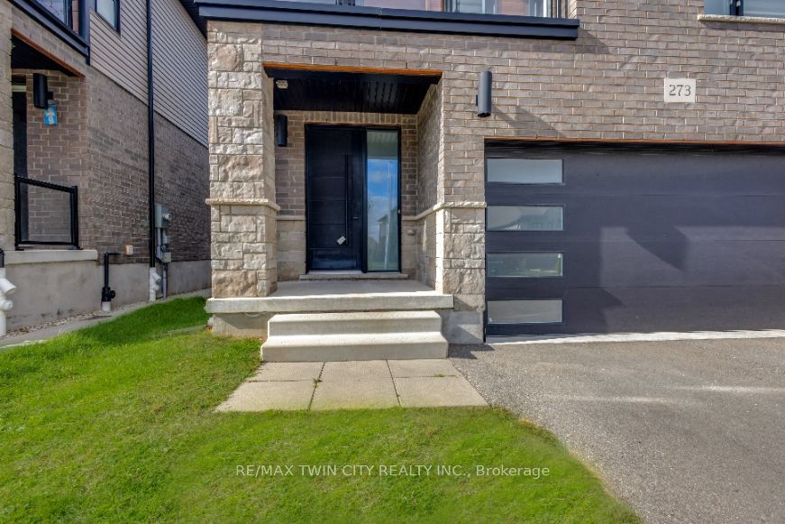 273 Woodbine Avenue Property Photo 2