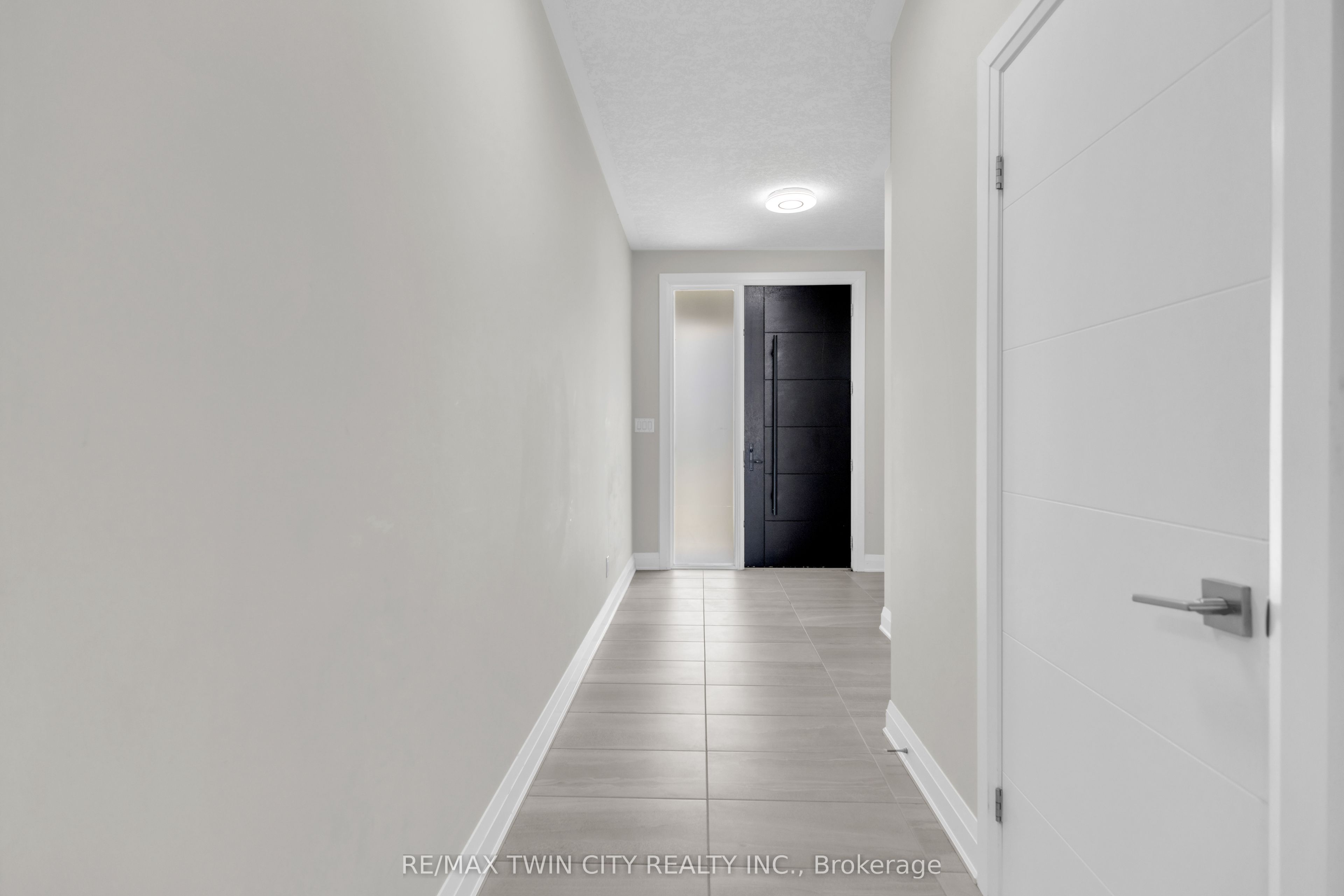 273 Woodbine Avenue Property Photo 3