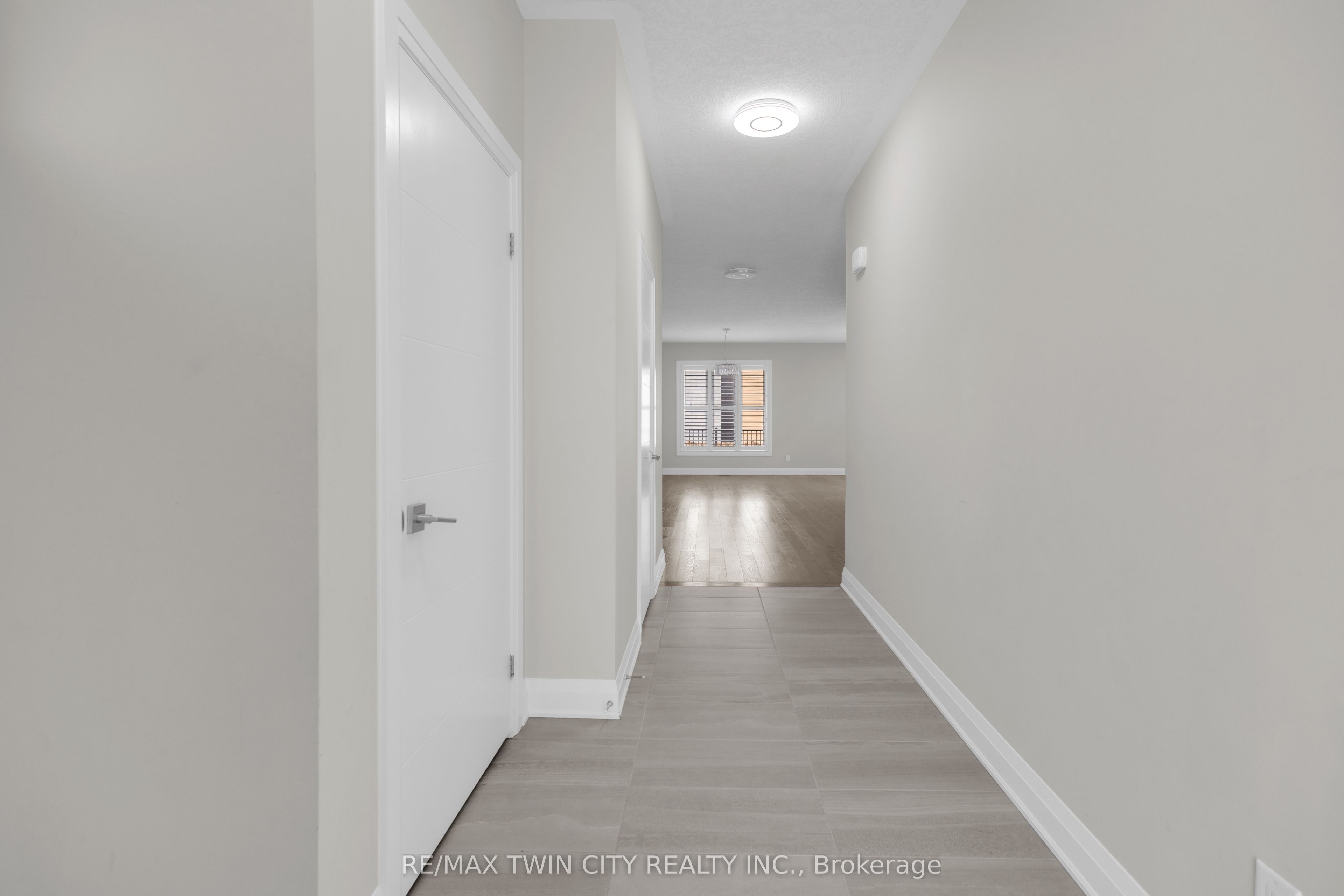 273 Woodbine Avenue Property Photo 4