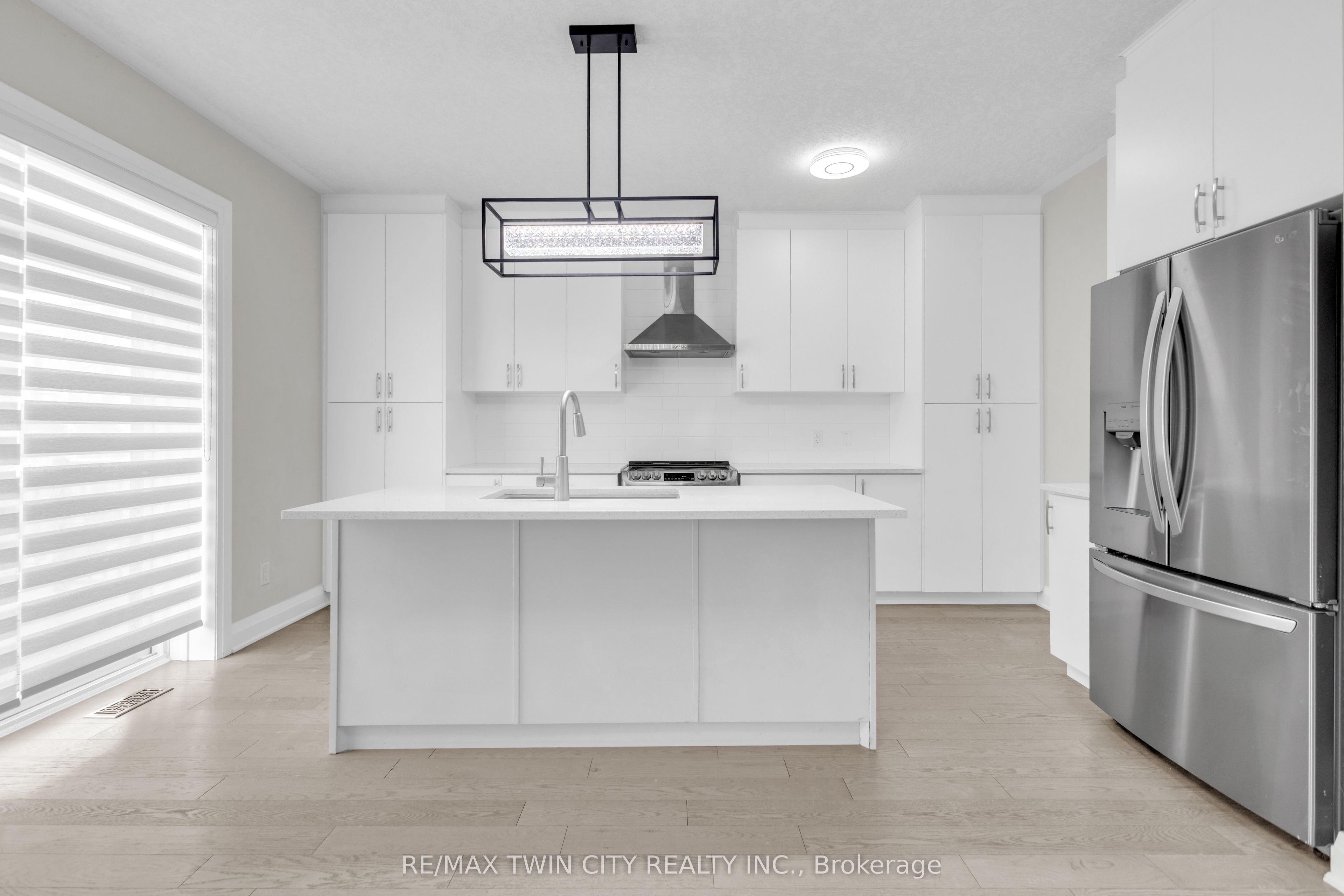 273 Woodbine Avenue Property Photo 8