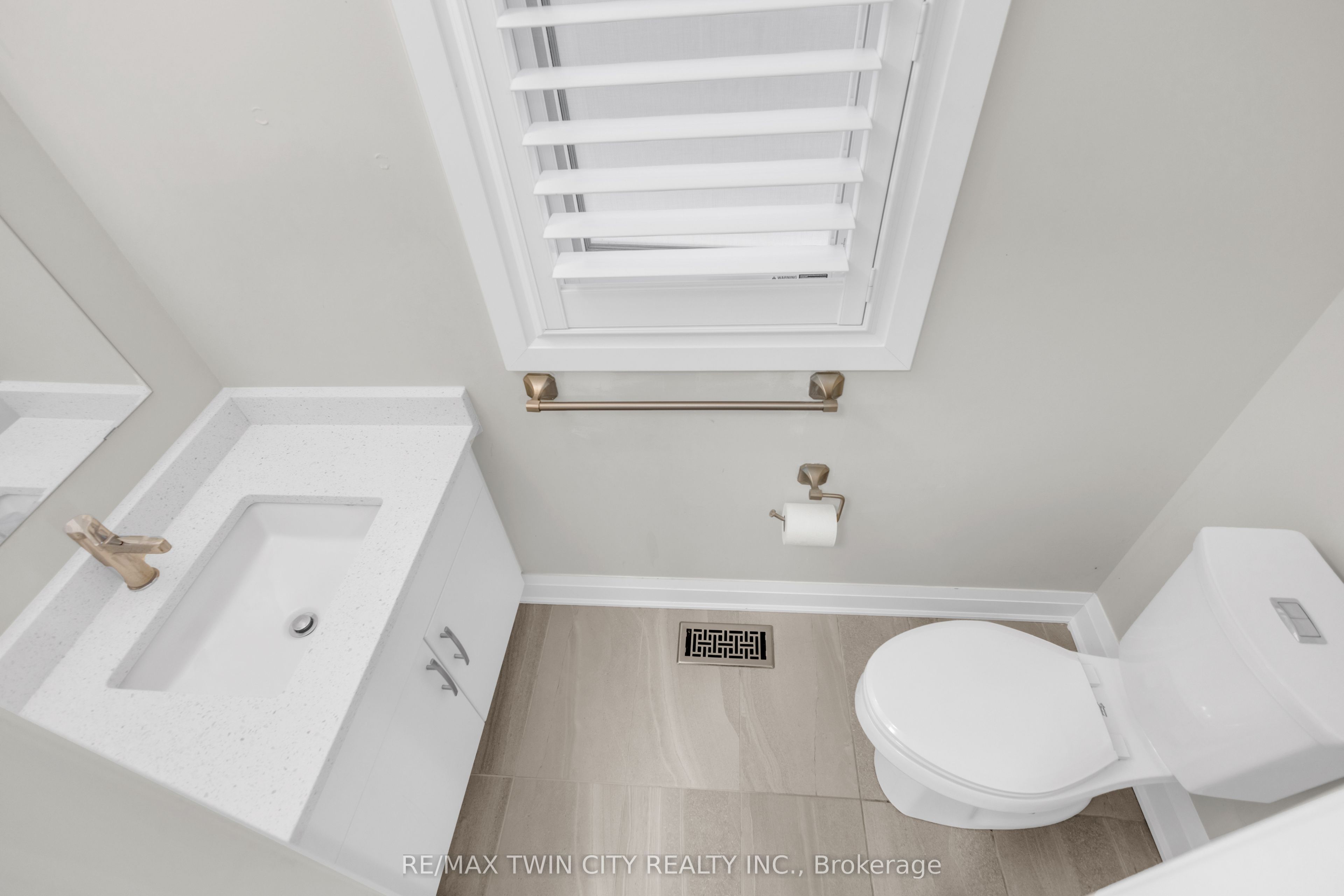 273 Woodbine Avenue Property Photo 12