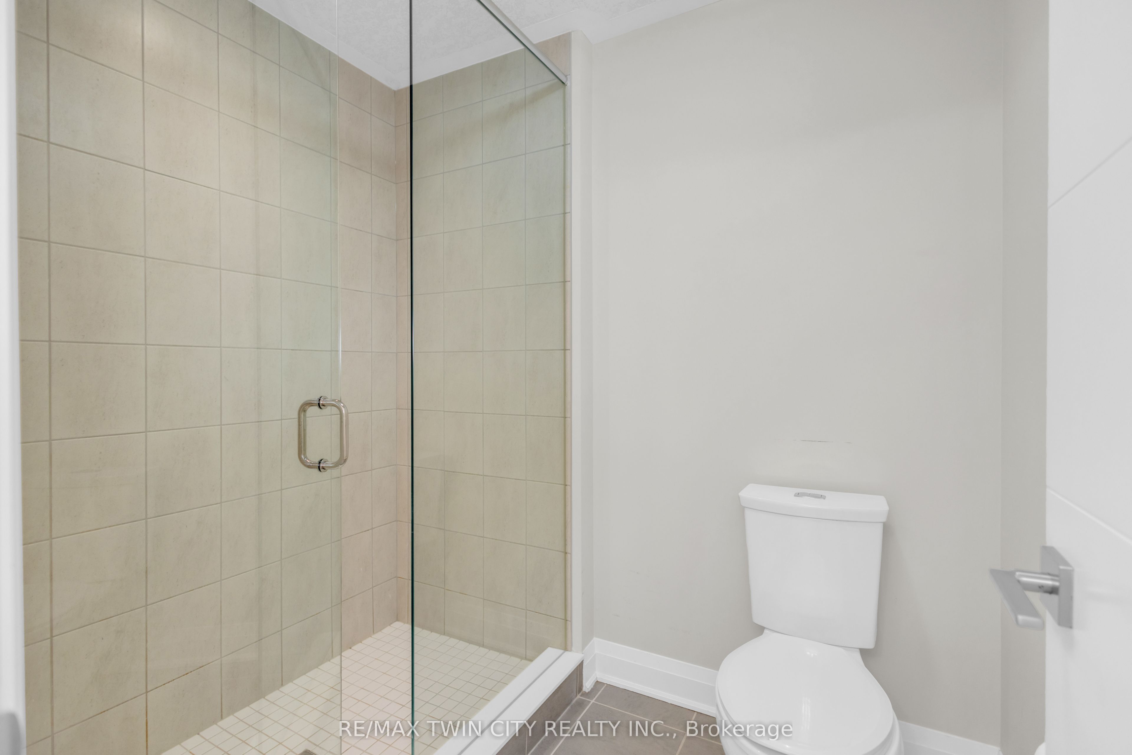 273 Woodbine Avenue Property Photo 25