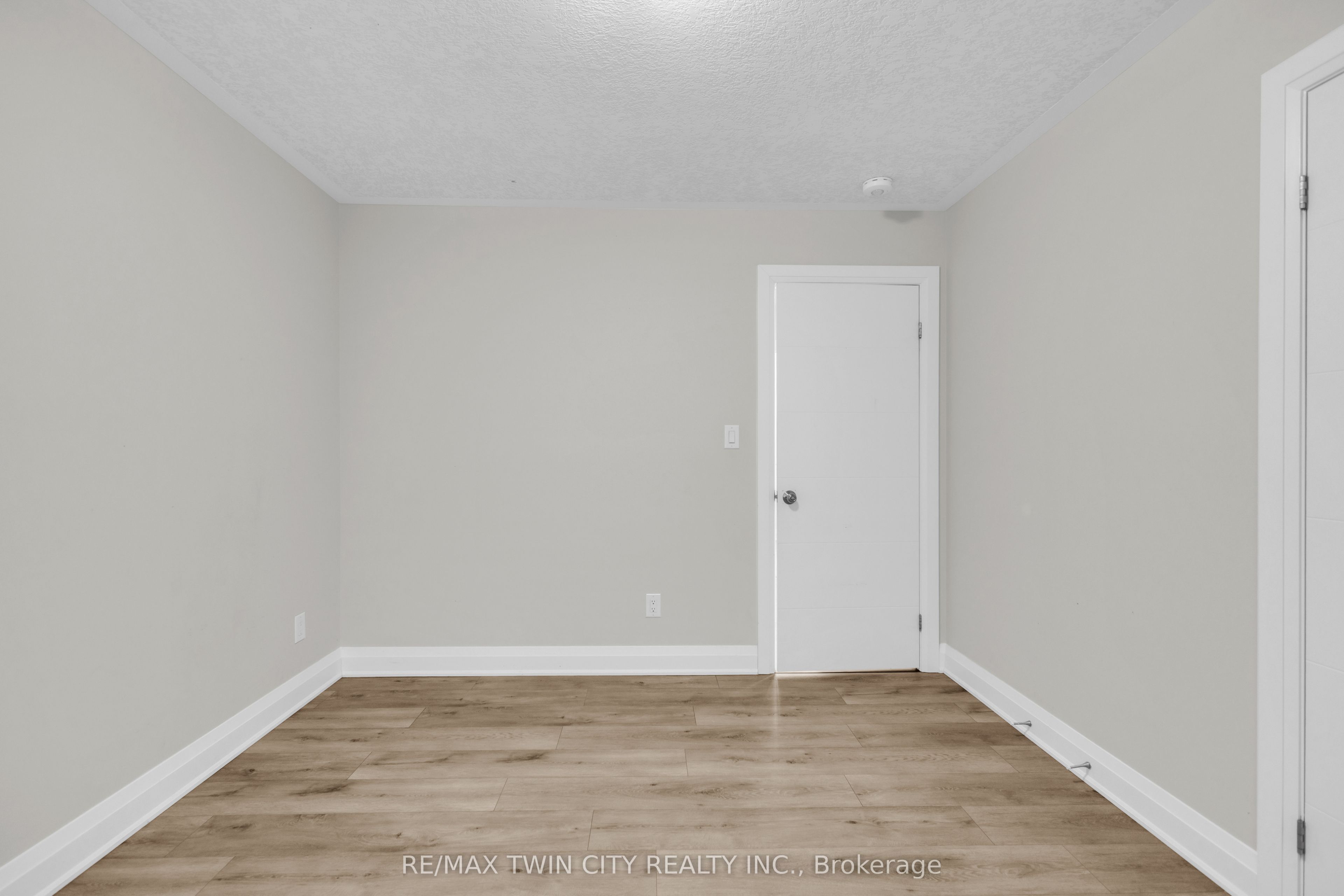 273 Woodbine Avenue Property Photo 31