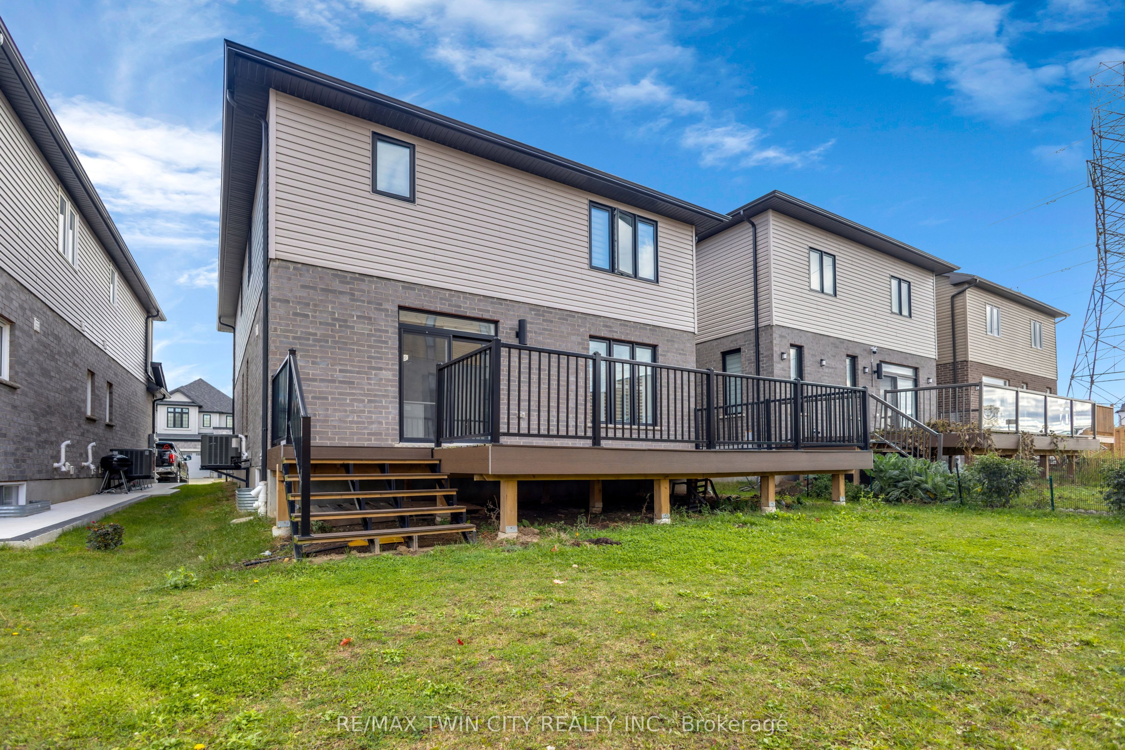 273 Woodbine Avenue Property Photo 42