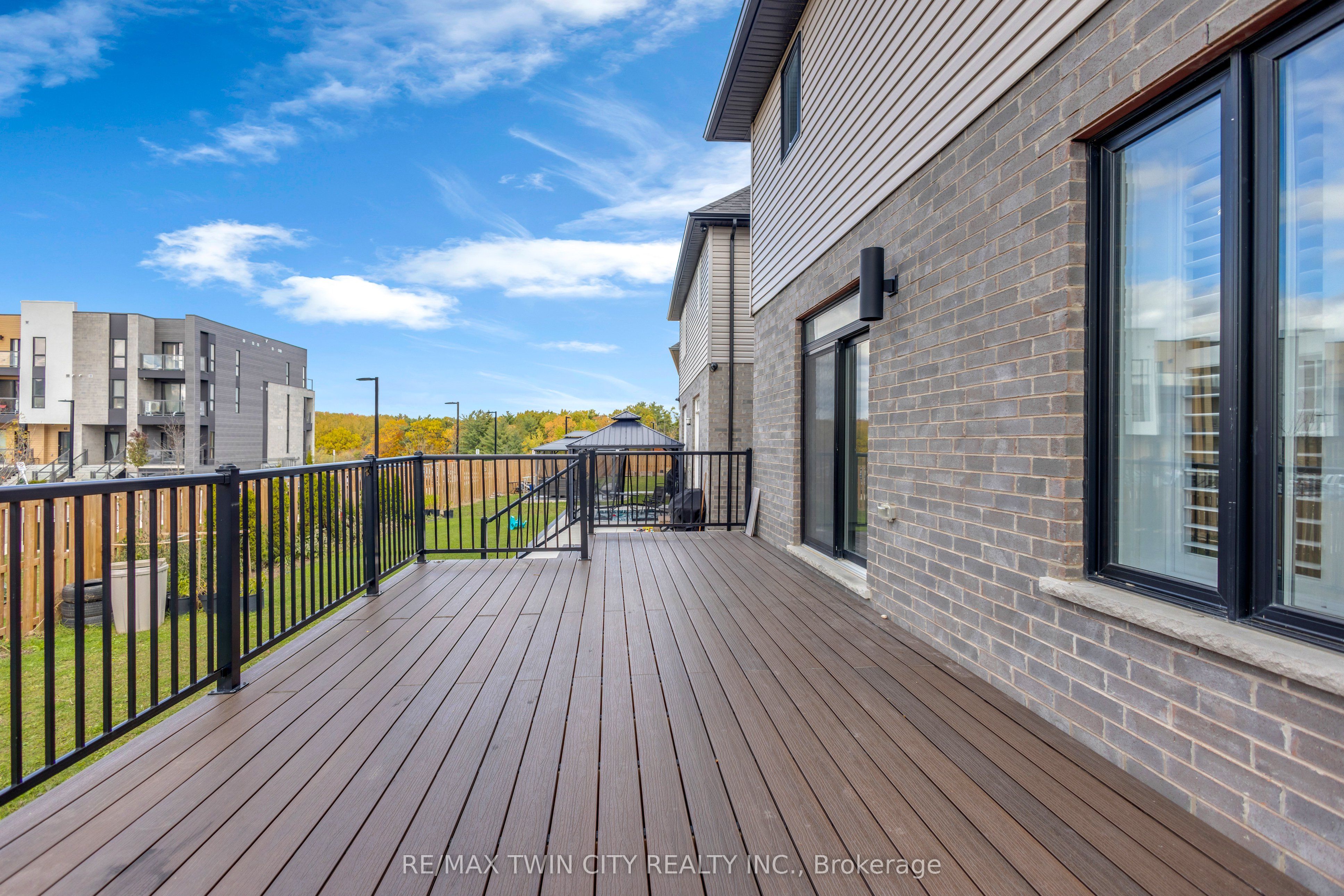 273 Woodbine Avenue Property Photo 43