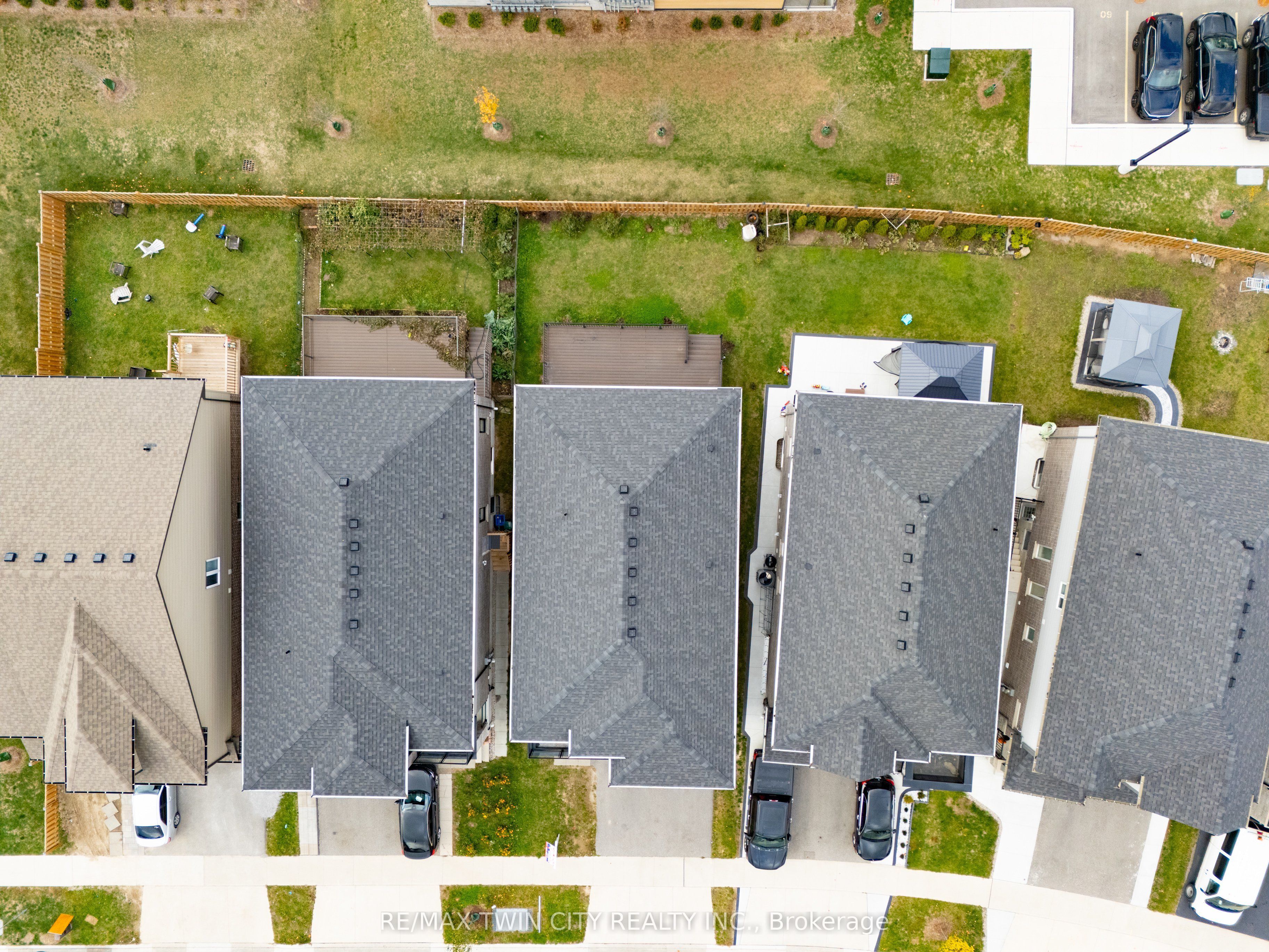 273 Woodbine Avenue Property Photo 46