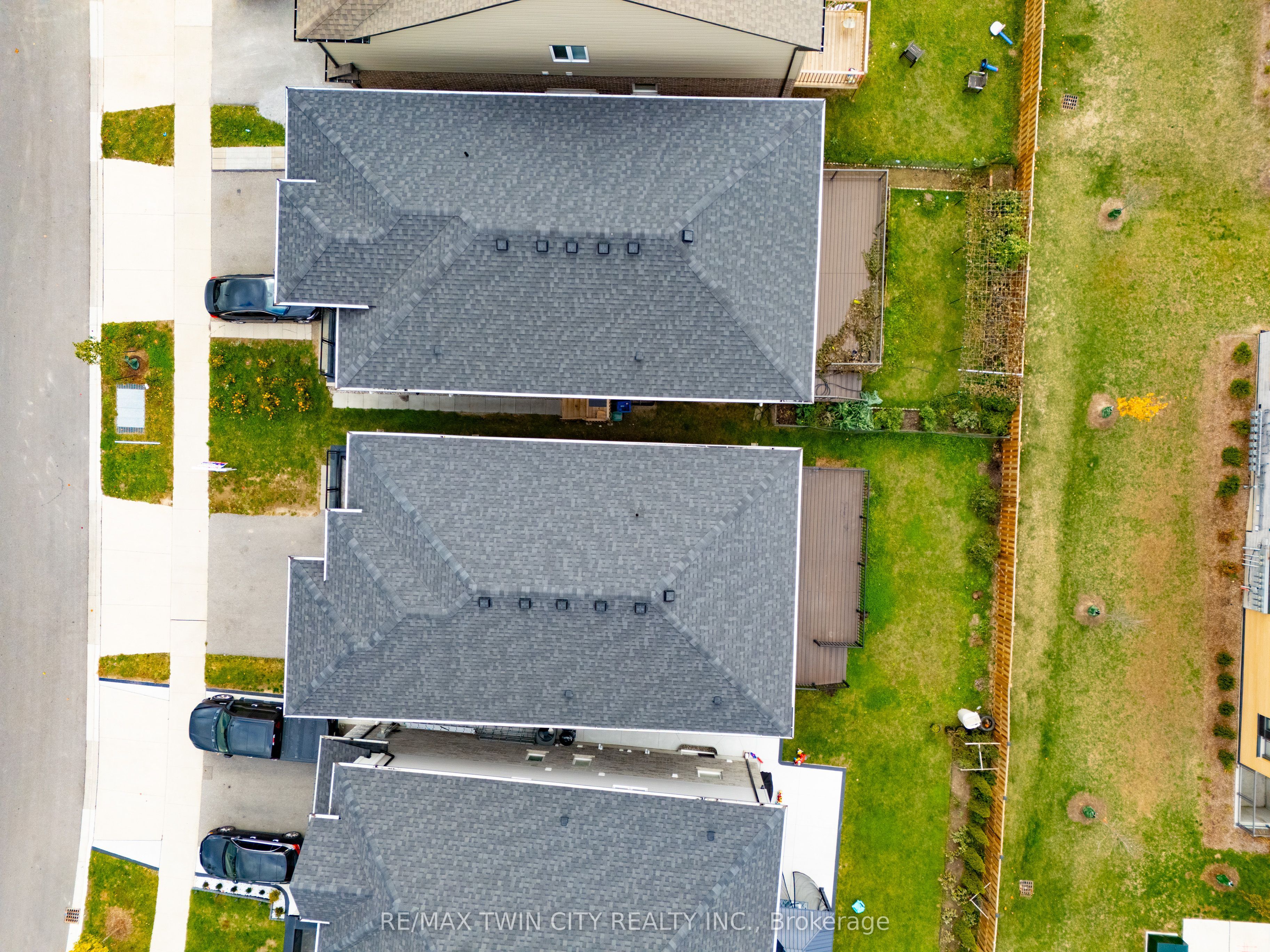 273 Woodbine Avenue Property Photo 47