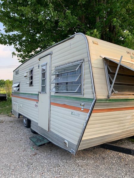 35 Almaguin Drive Property Photo 14