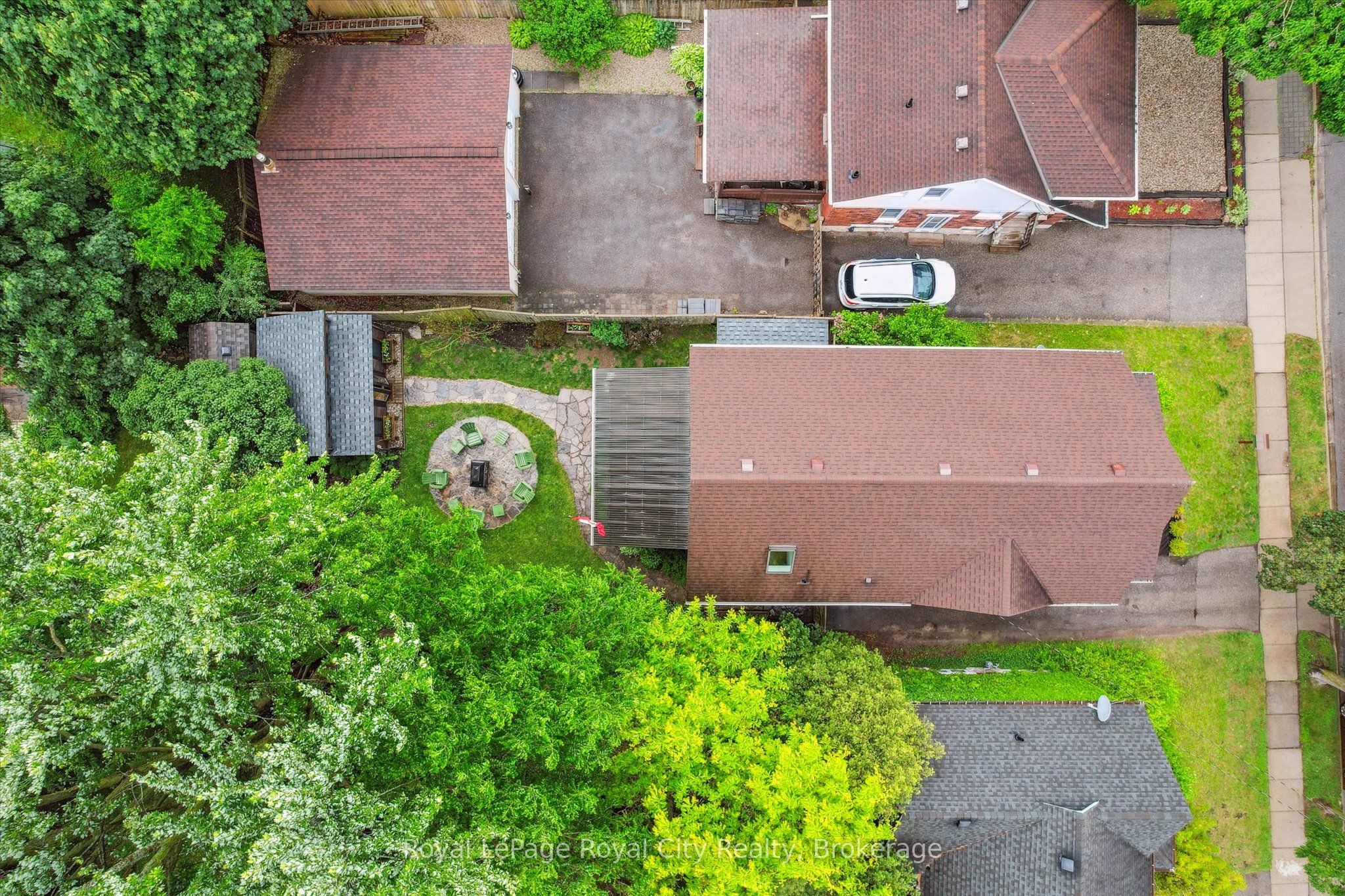 37 Brock Street Property Photo 43