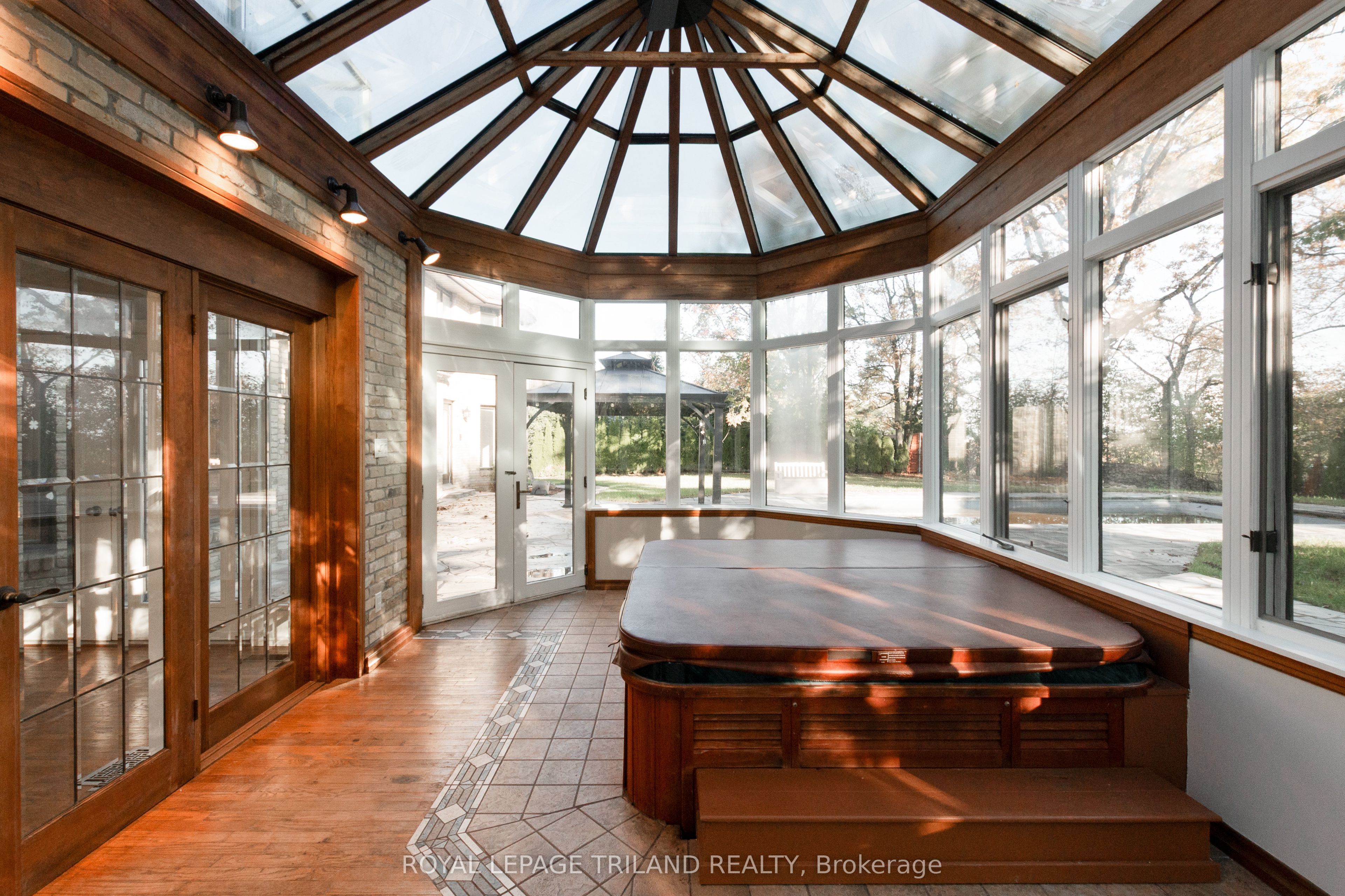 700 Westmount Hills Drive Property Photo 17