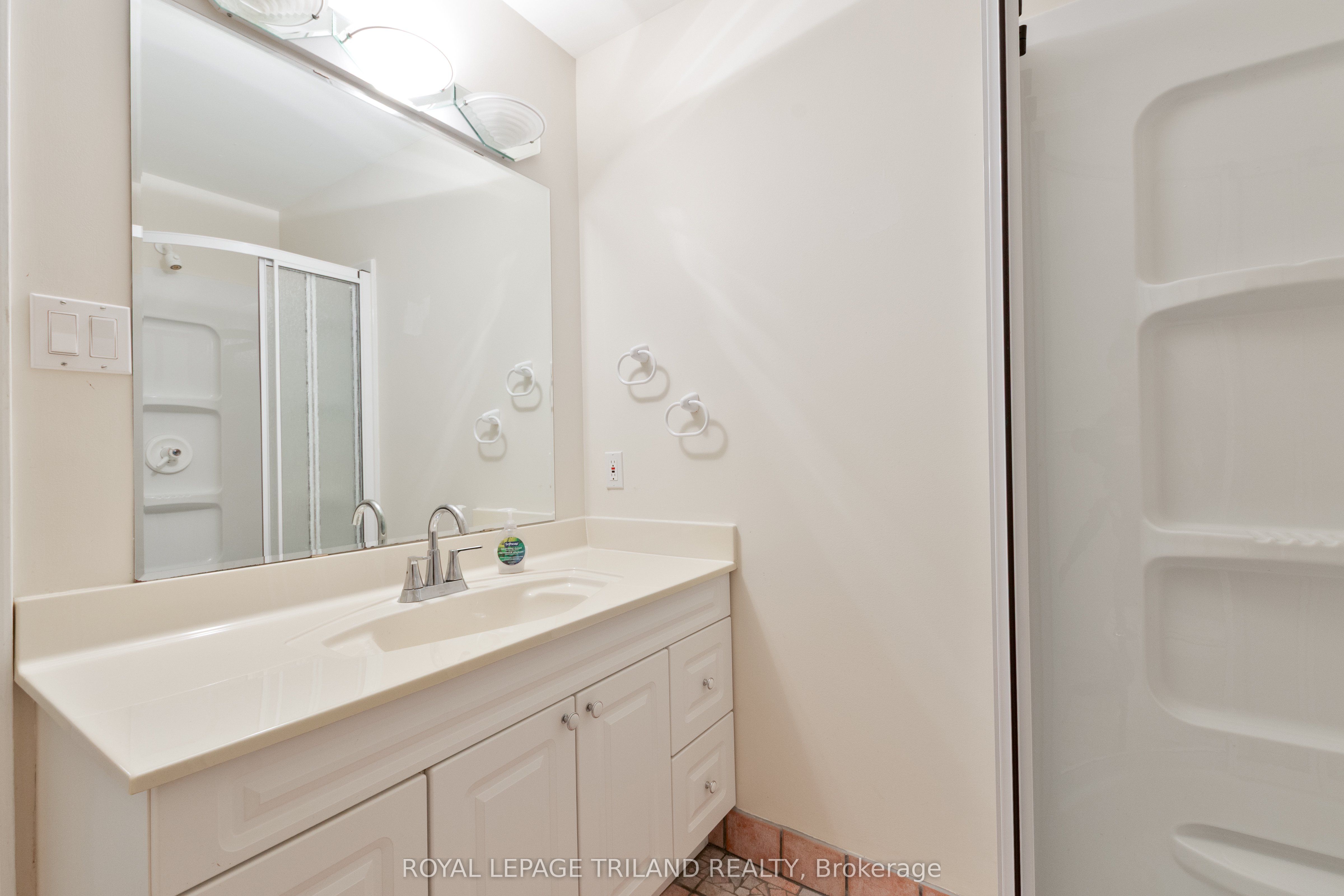 700 Westmount Hills Drive Property Photo 41