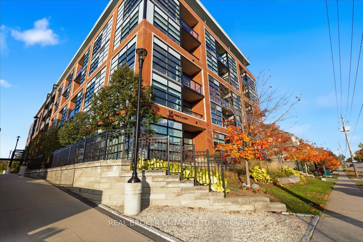 15 Prince Albert Boulevard 404 Property Photo 2