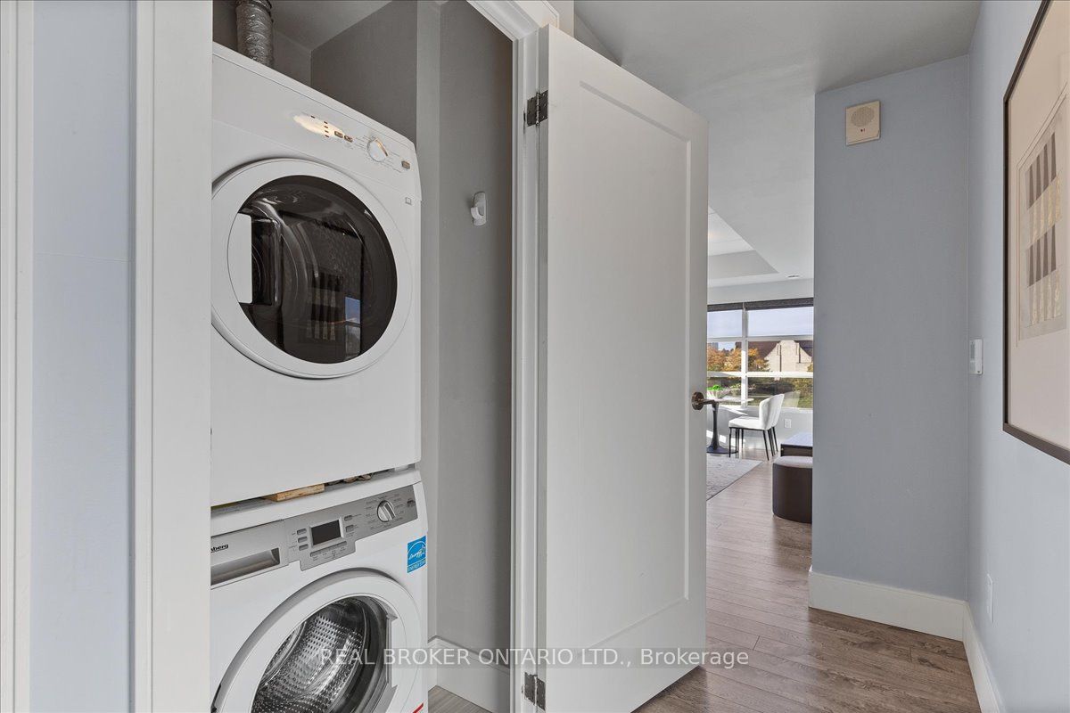 15 Prince Albert Boulevard 404 Property Photo 12