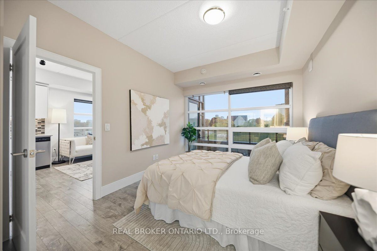 15 Prince Albert Boulevard 404 Property Photo 18