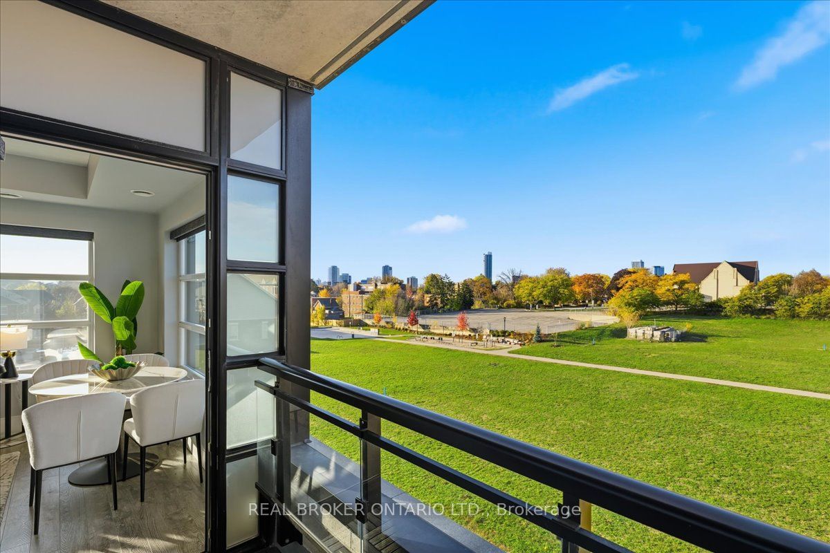 15 Prince Albert Boulevard 404 Property Photo 20