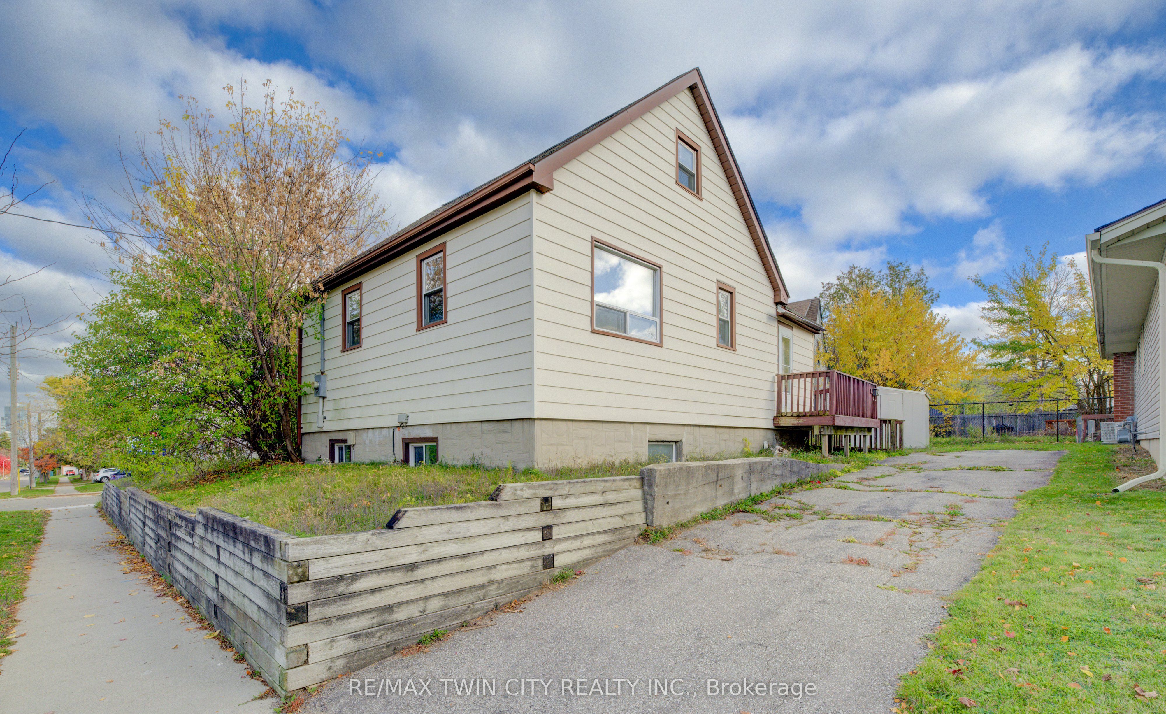 439 Alice Avenue Property Photo 19