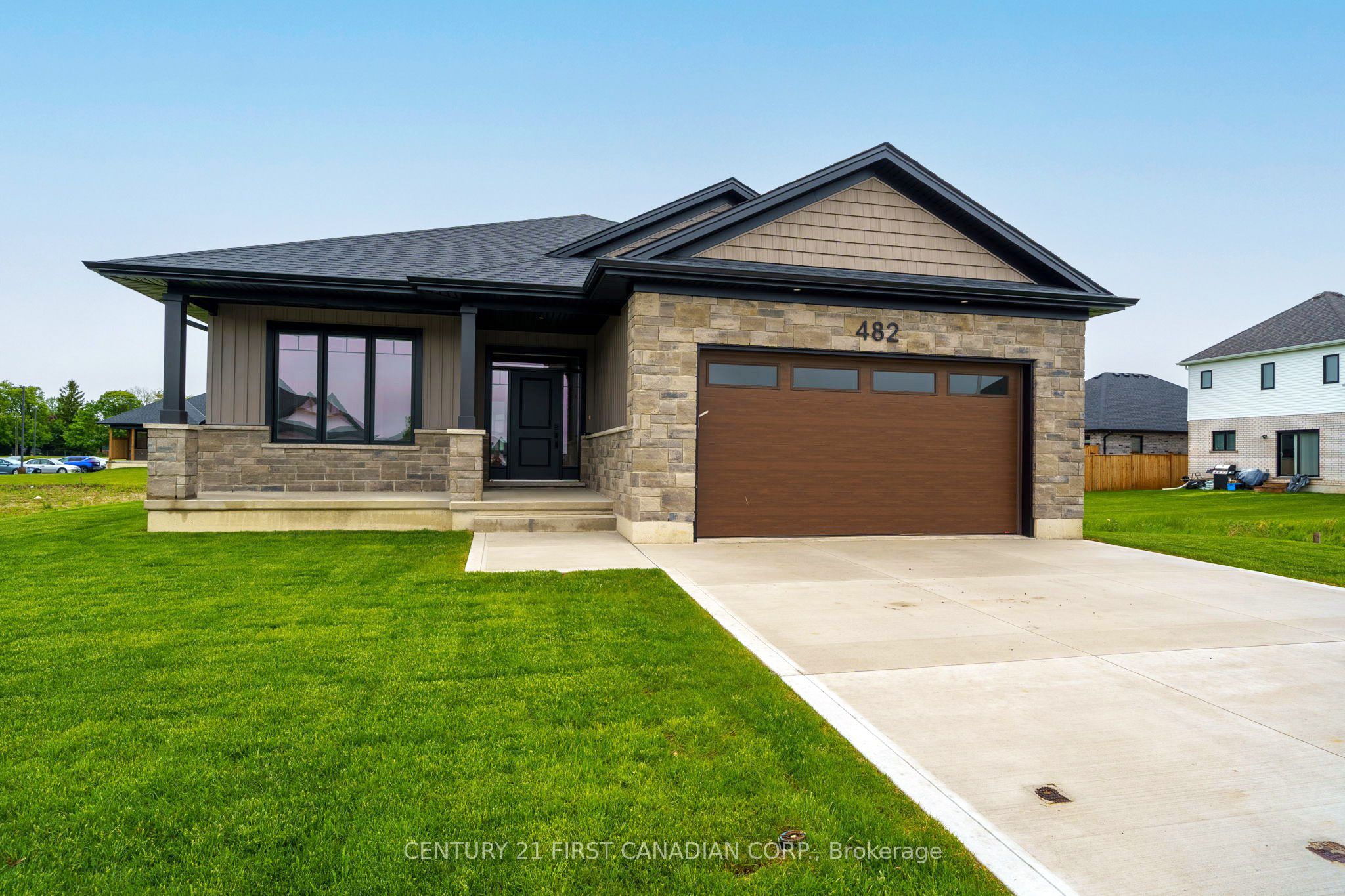 482 Julianna Court Property Photo 1