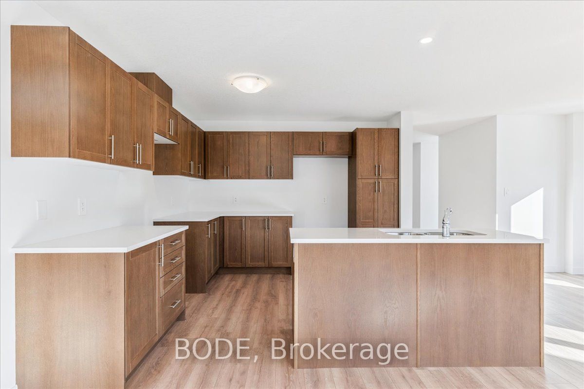 5 Pin Oak Common Property Photo 10