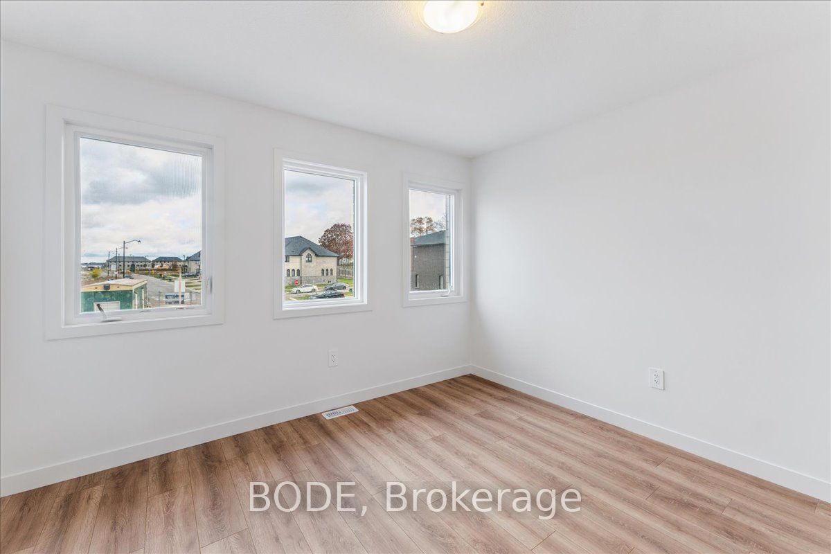 5 Pin Oak Common Property Photo 16