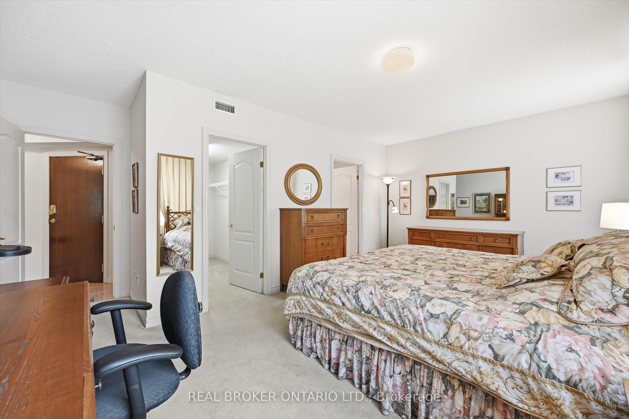 77 Governors Road 207 Property Photo 25