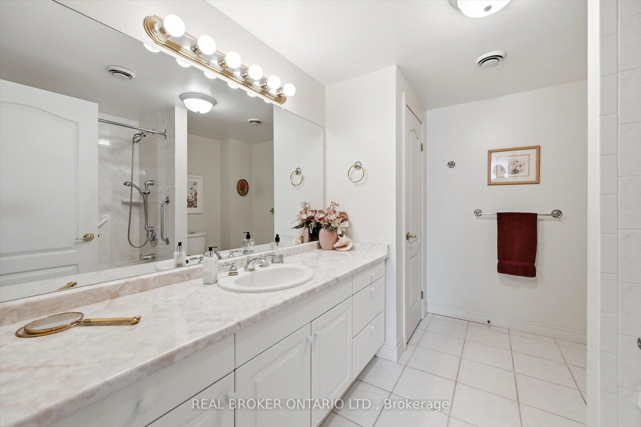 77 Governors Road 207 Property Photo 28