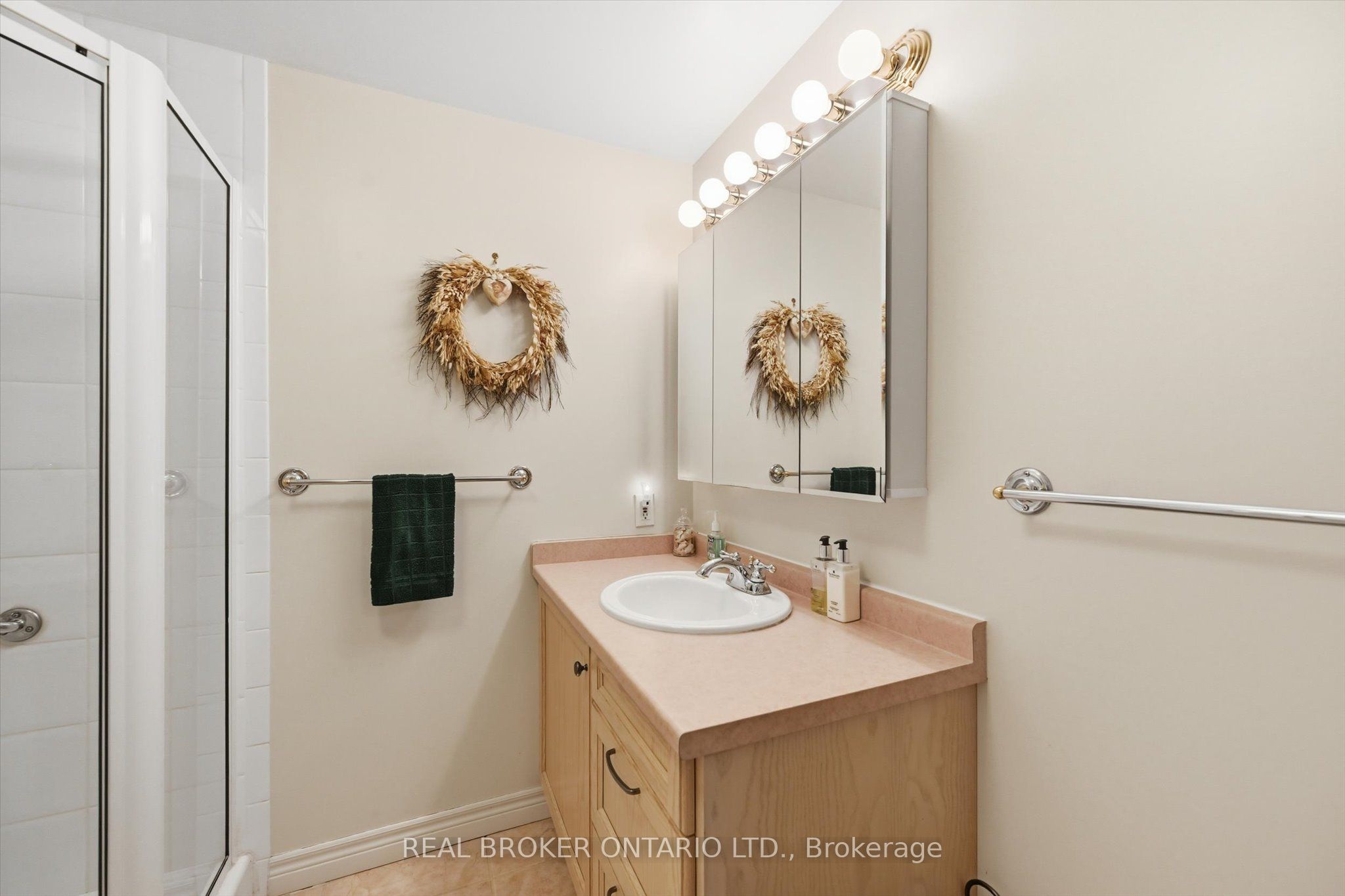 77 Governors Road 207 Property Photo 32