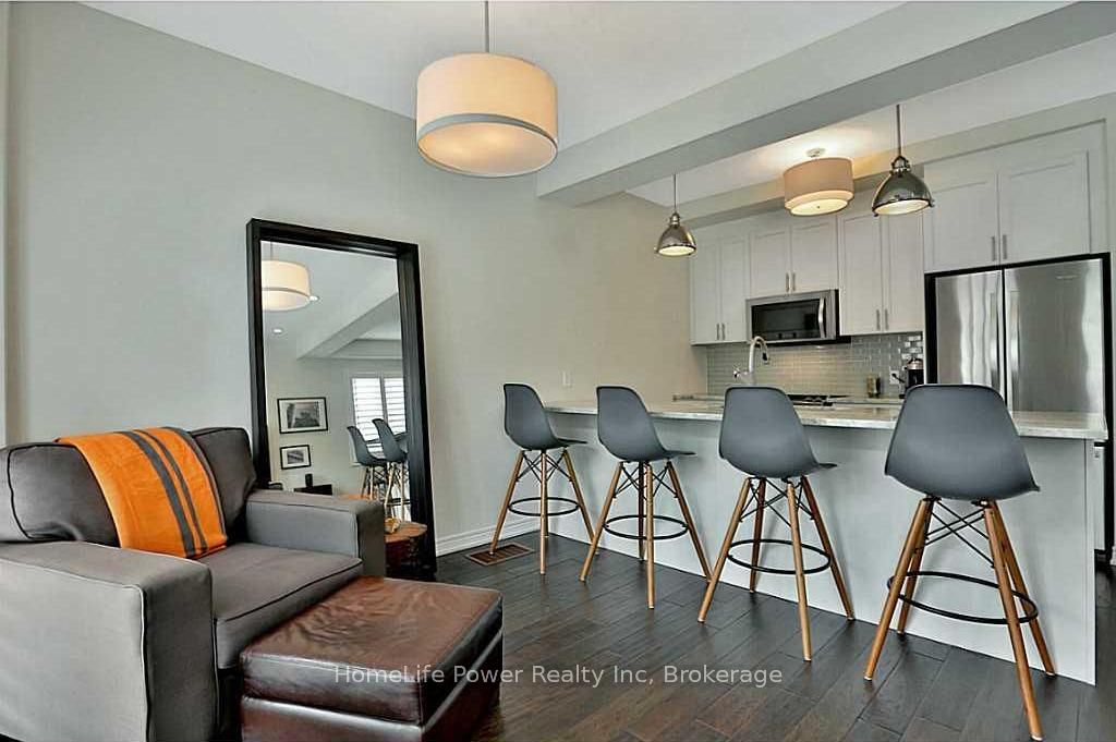 63 Southshore Crescent Property Photo 8