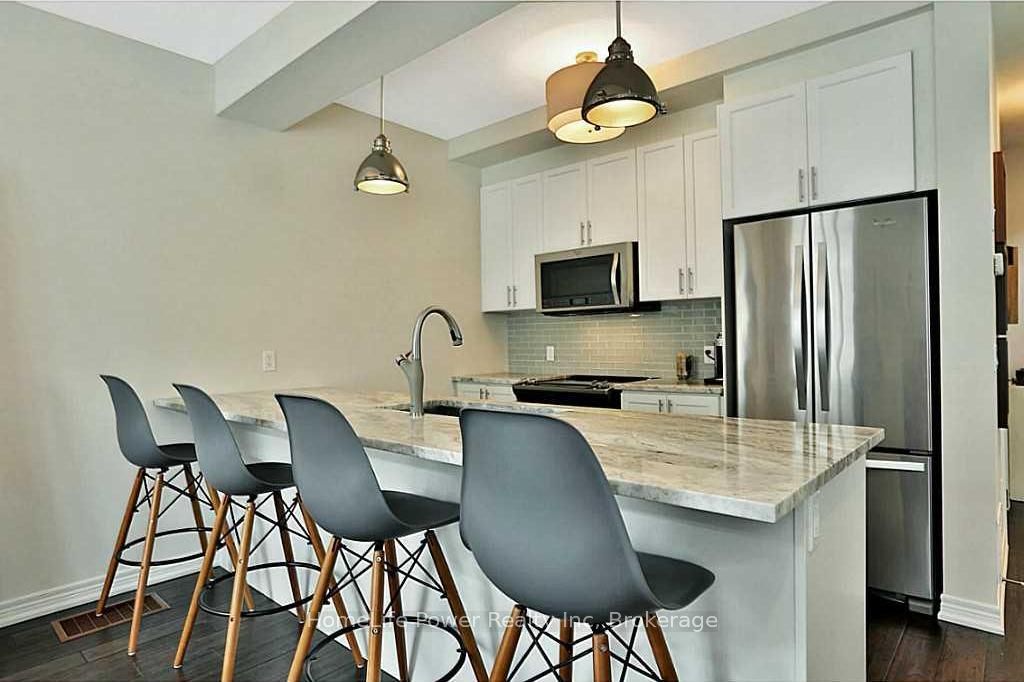 63 Southshore Crescent Property Photo 9