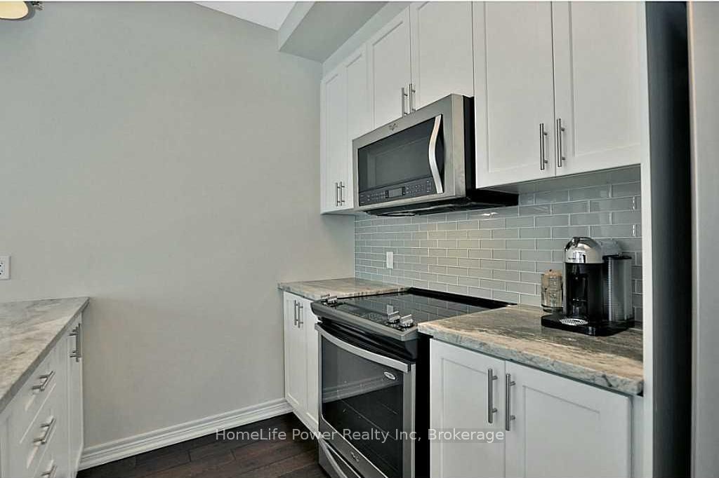 63 Southshore Crescent Property Photo 10