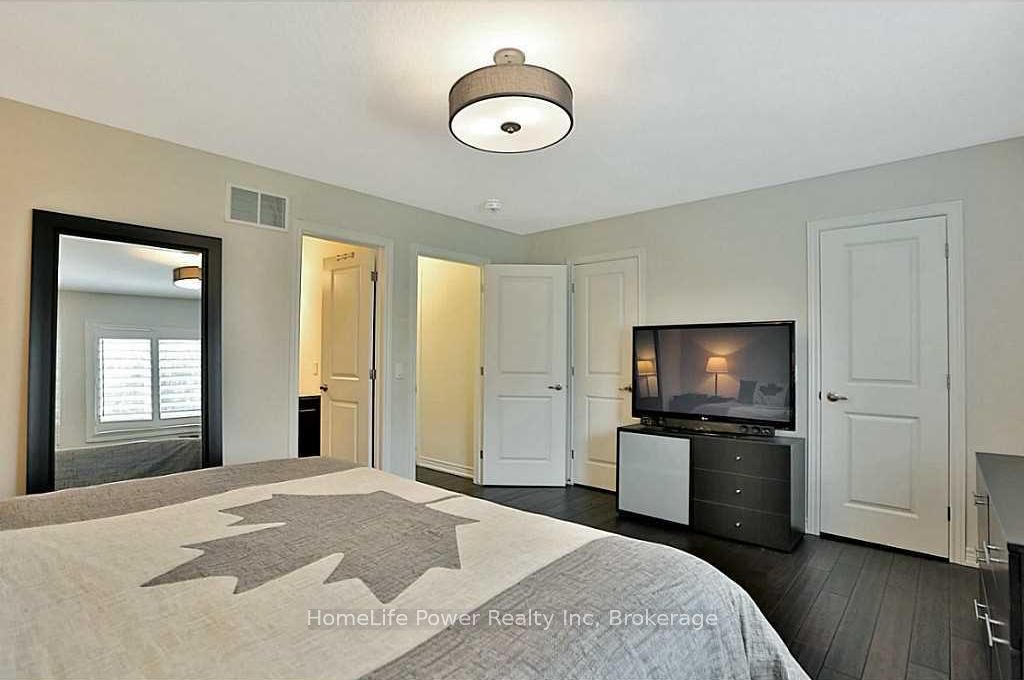 63 Southshore Crescent Property Photo 13