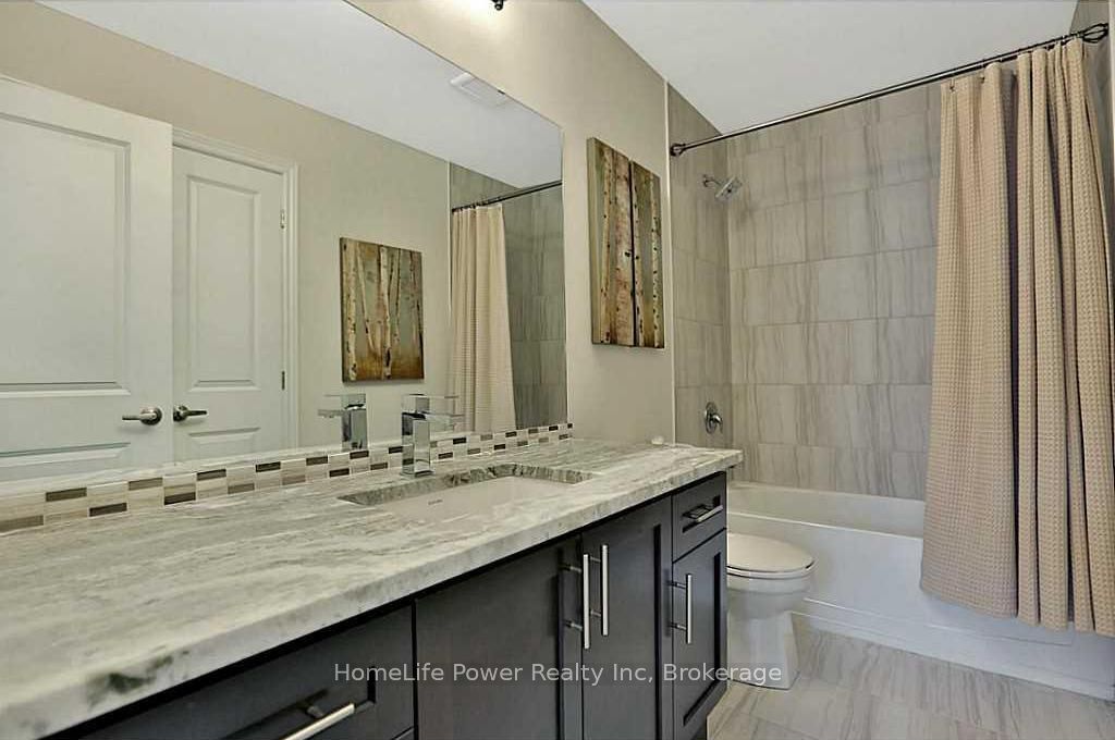 63 Southshore Crescent Property Photo 17