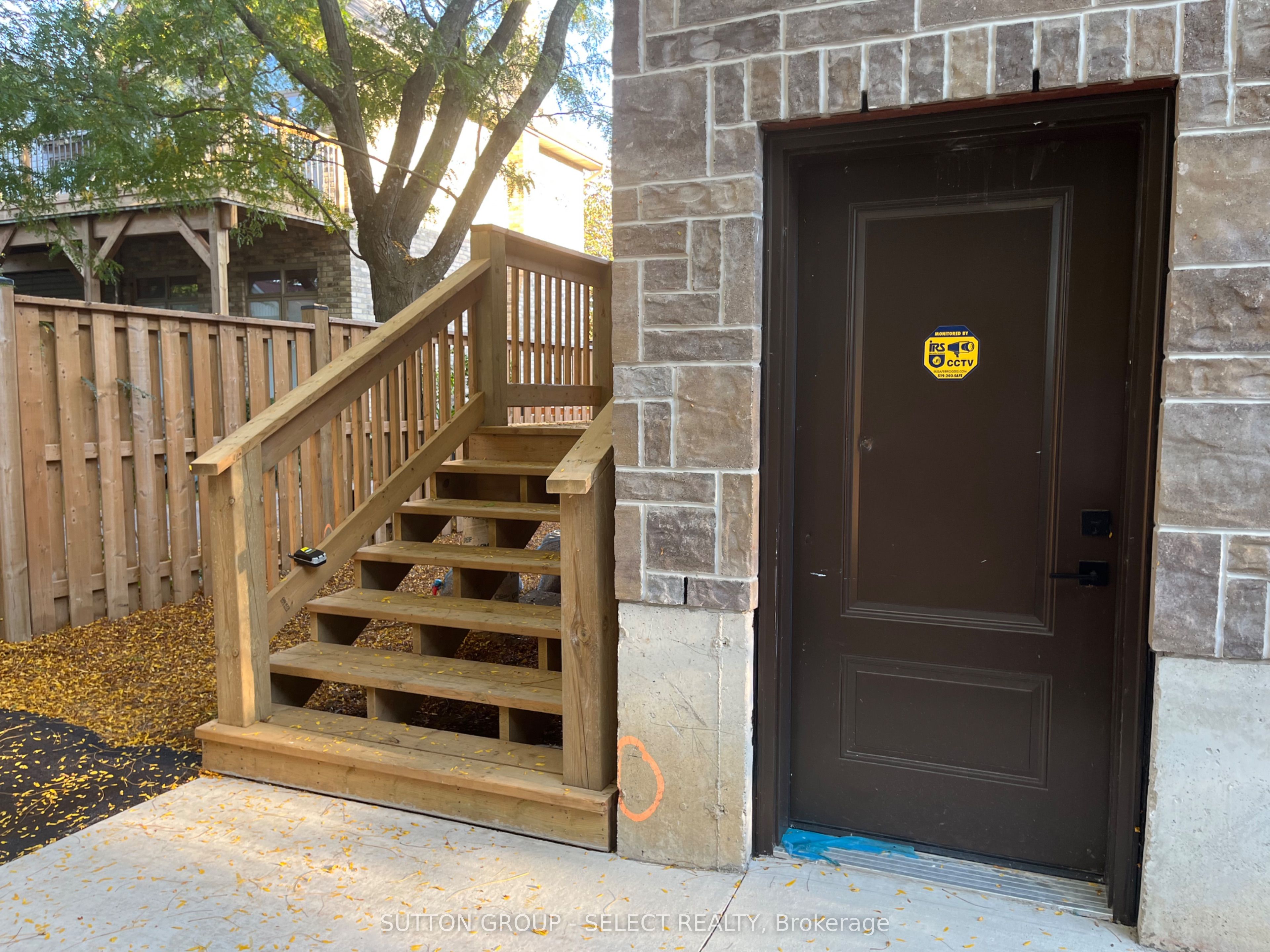 2389 Main St Property Photo 3