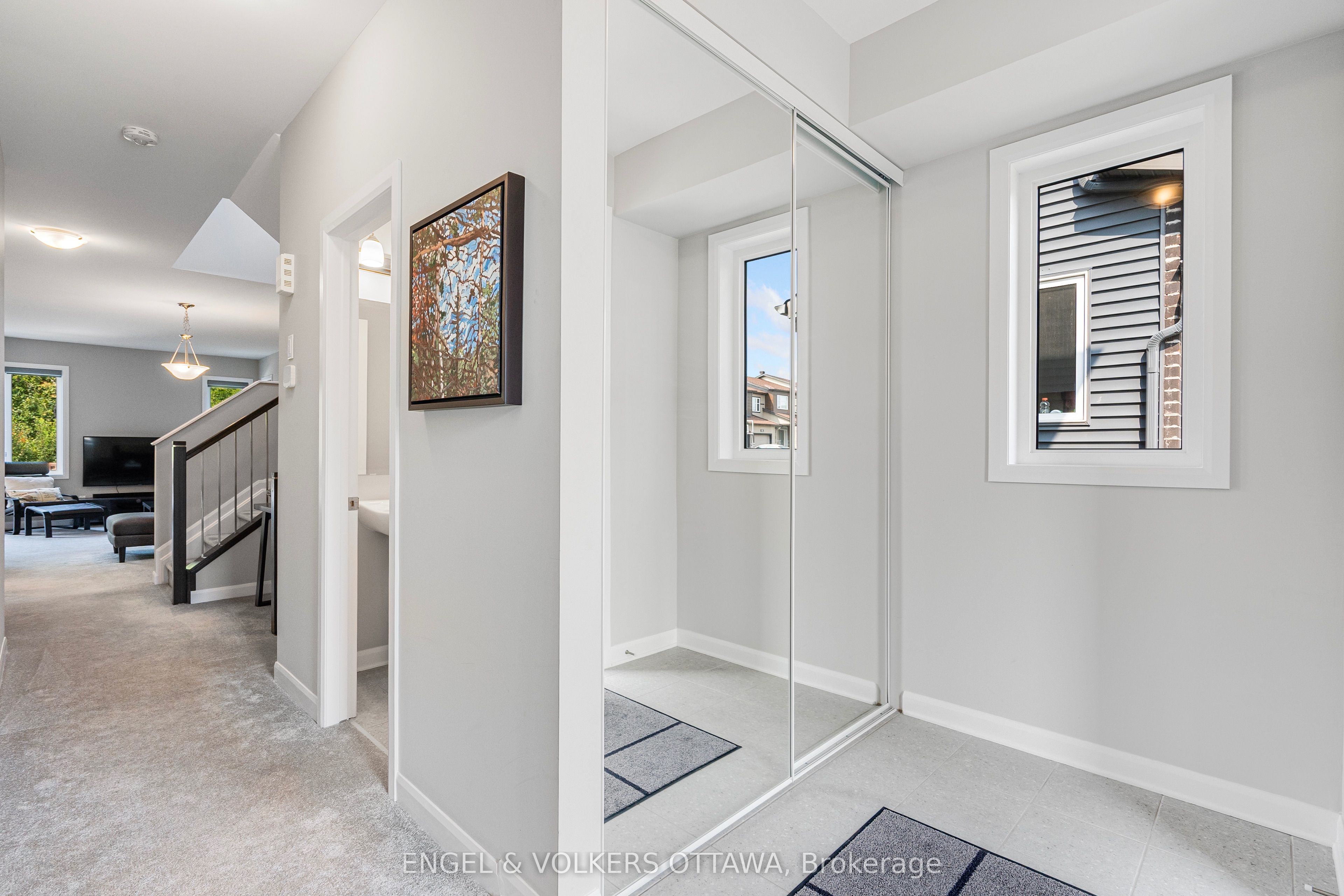 220 Geyser Place Property Photo 5