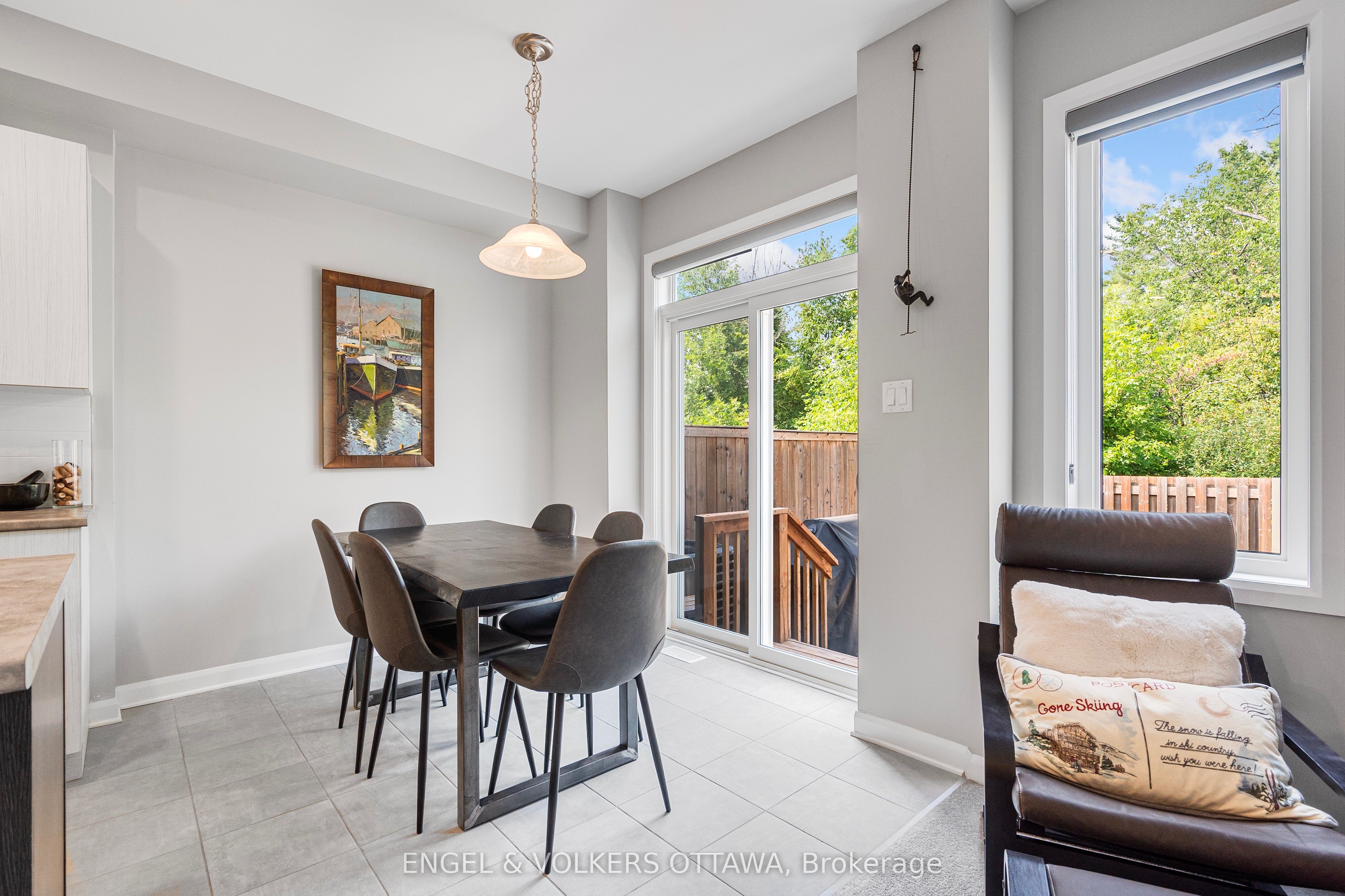 220 Geyser Place Property Photo 16