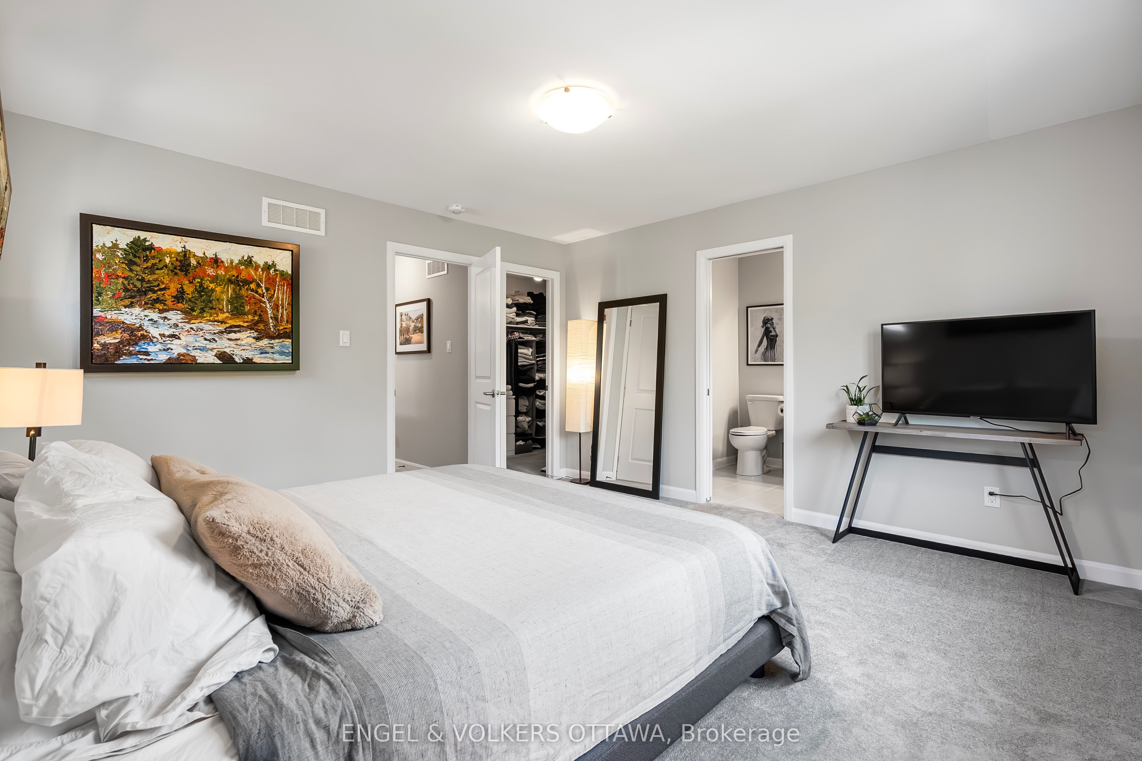 220 Geyser Place Property Photo 25